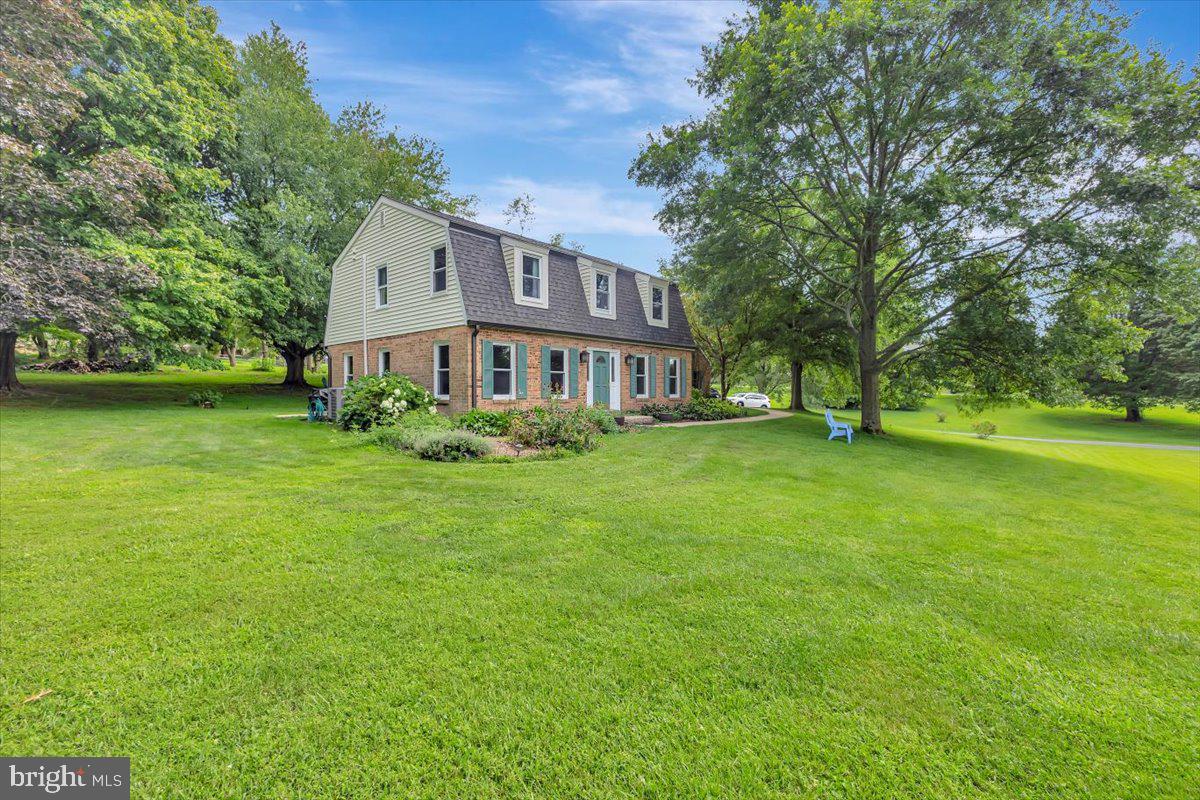 PRIESTFORD HILLS - Residential