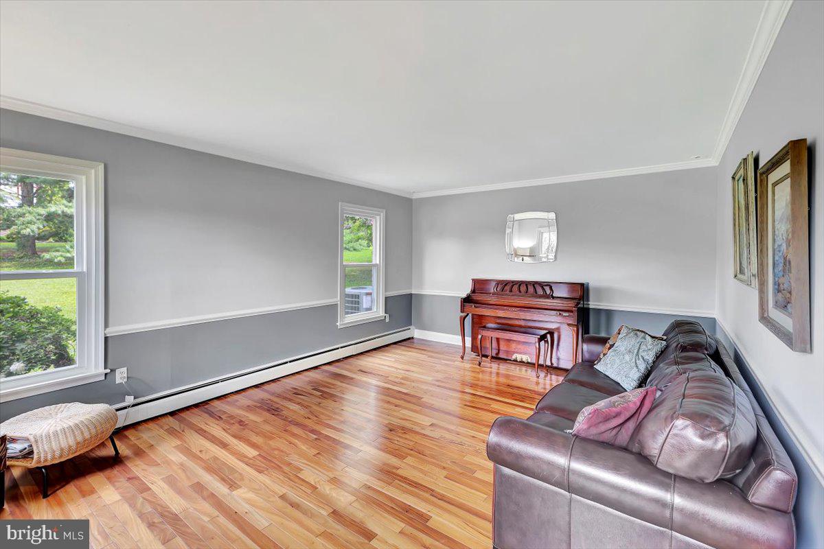 PRIESTFORD HILLS - Residential