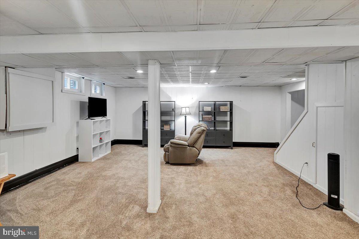 PRIESTFORD HILLS - Residential