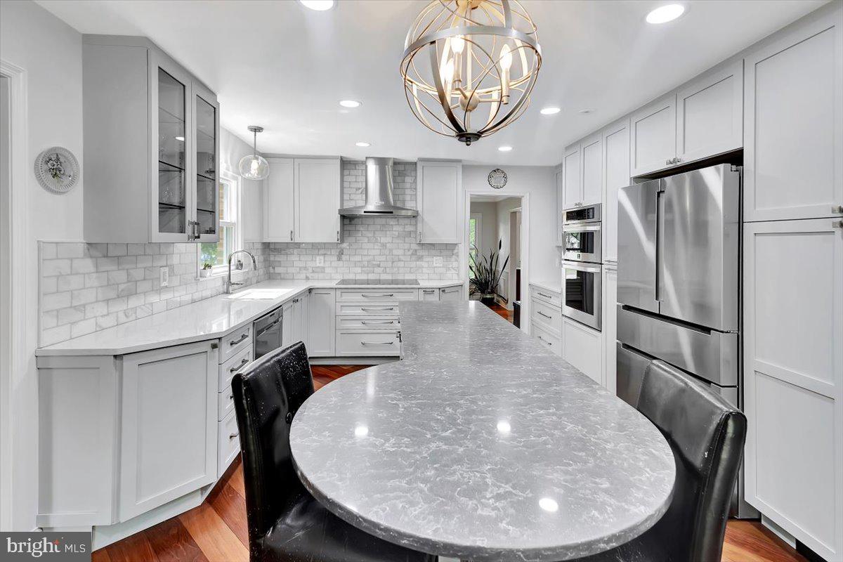 PRIESTFORD HILLS - Residential