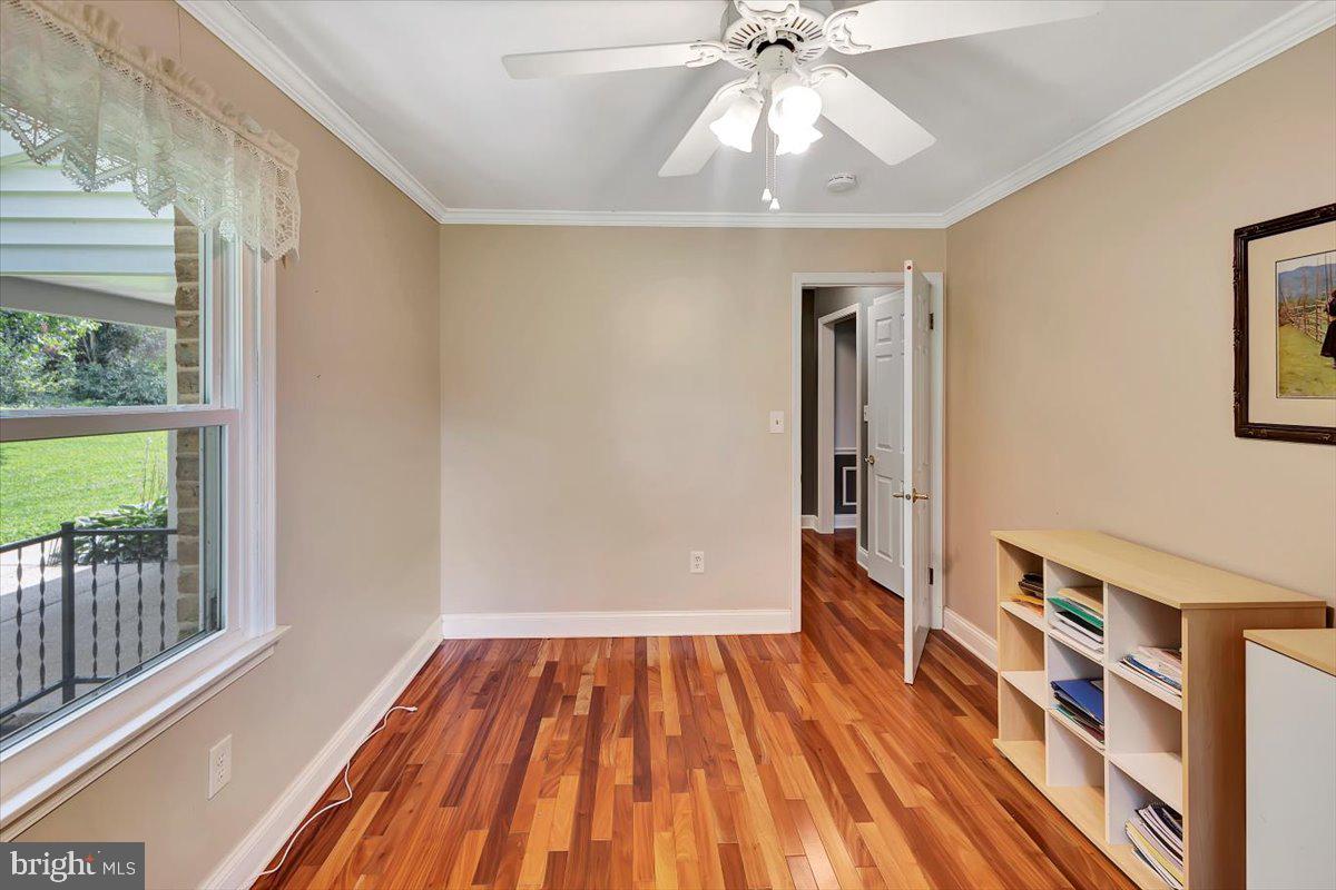 PRIESTFORD HILLS - Residential