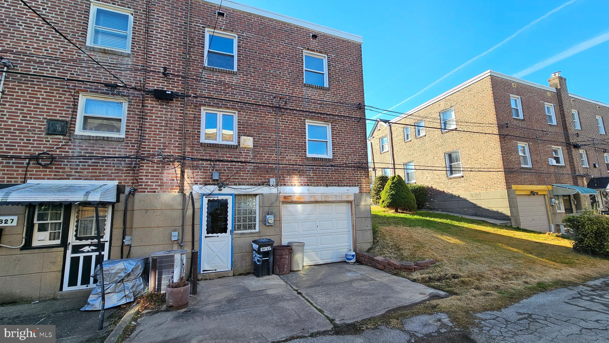 YEADON - Residential