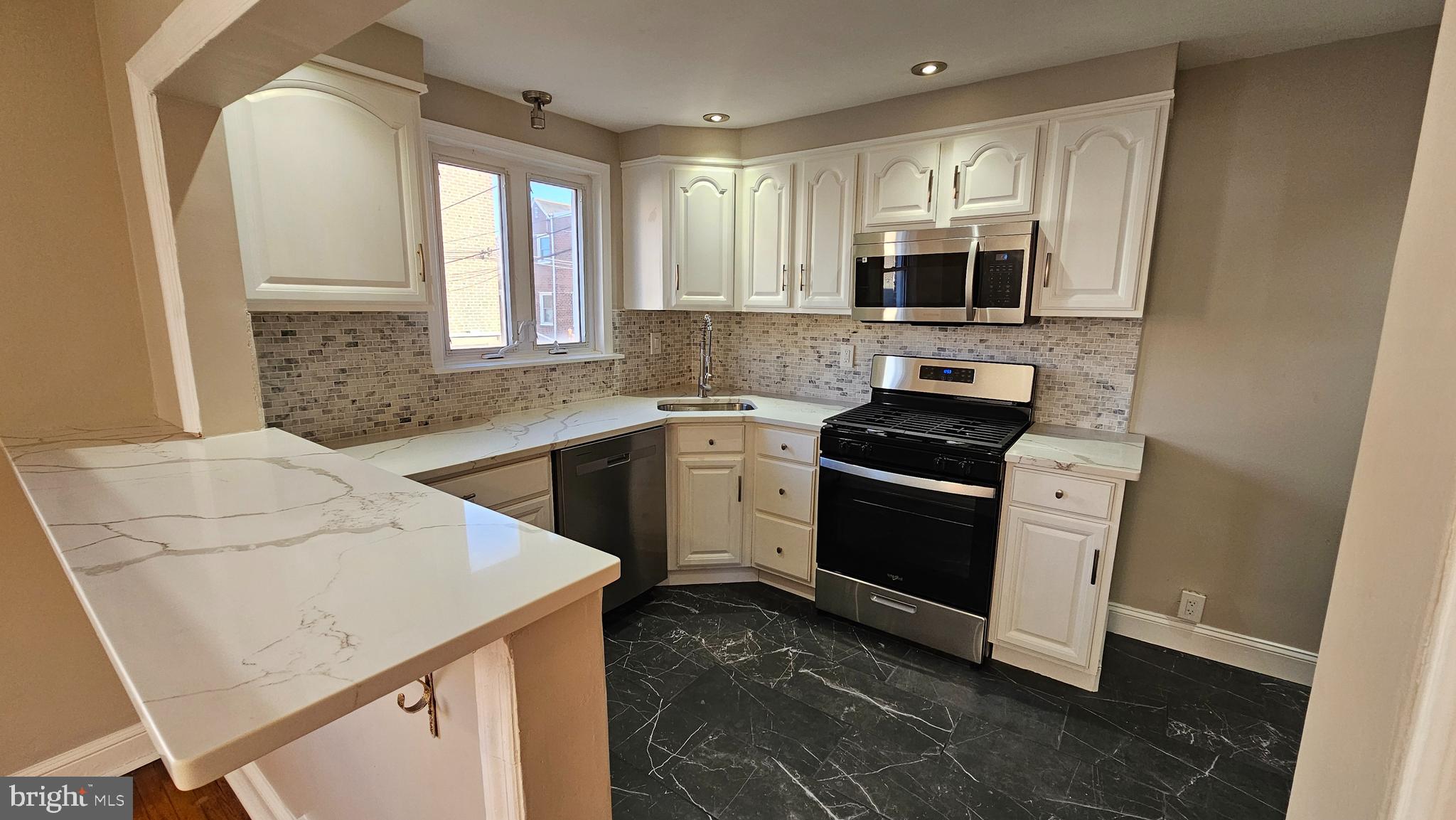 YEADON - Residential