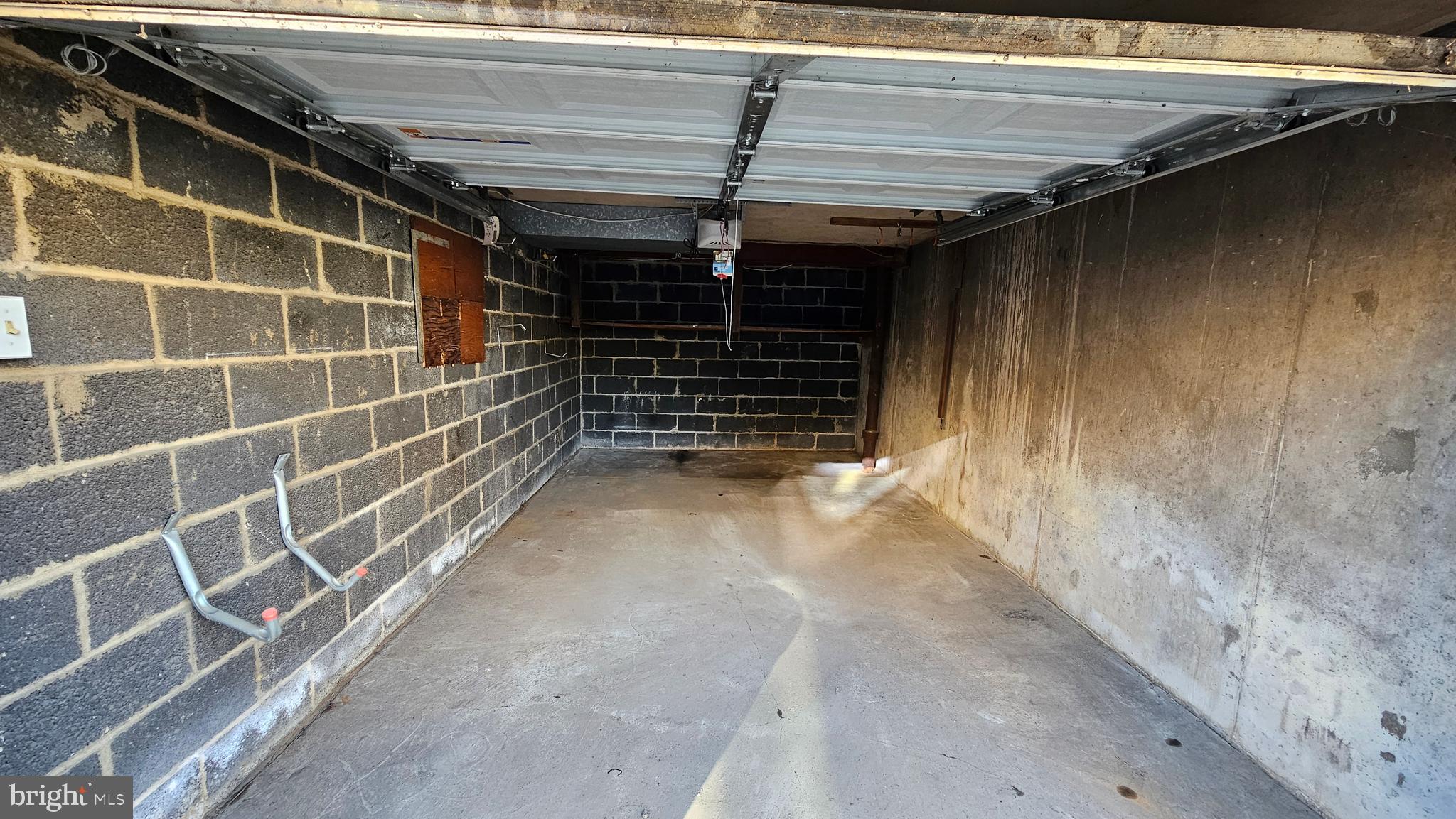 YEADON - Residential