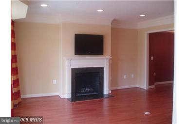 RIVER OAKS - Residential Lease