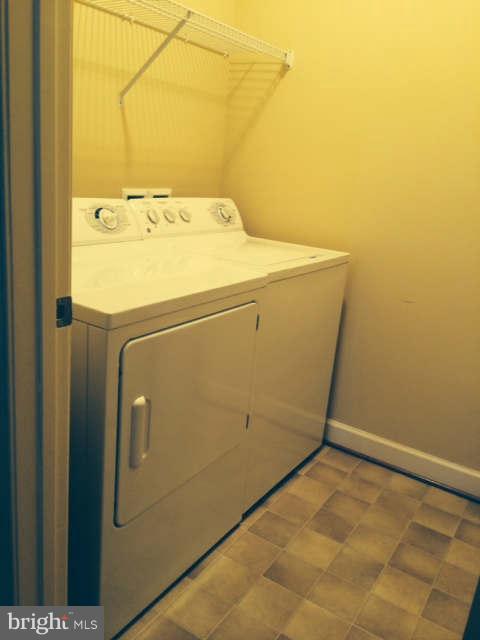 RIVER OAKS - Residential Lease