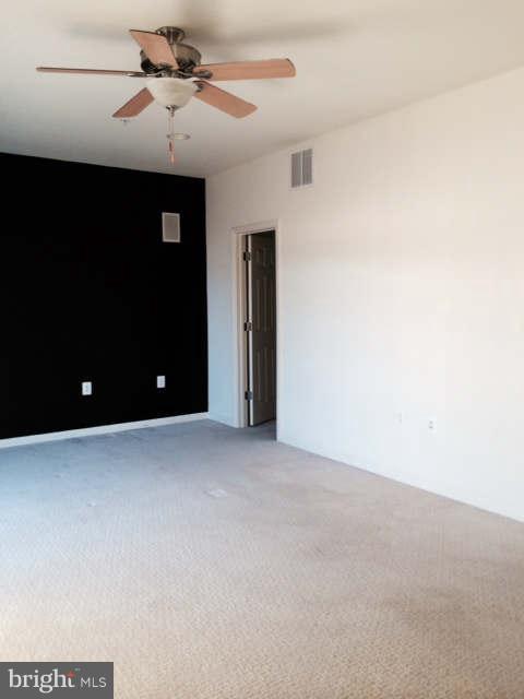 RIVER OAKS - Residential Lease