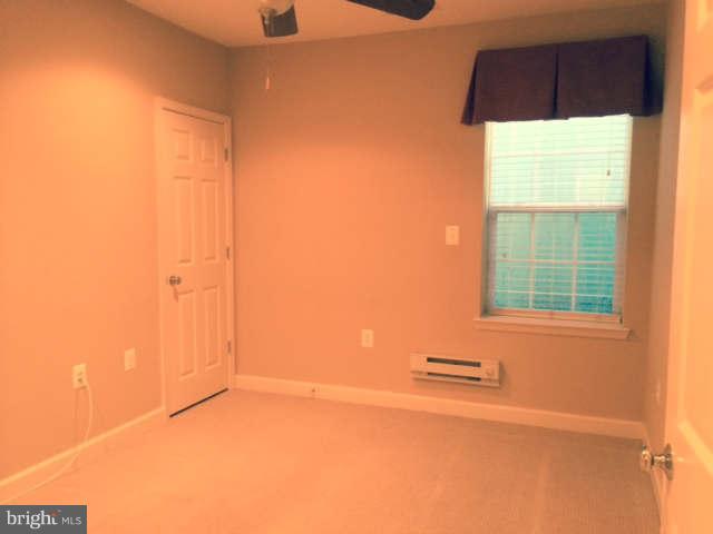 RIVER OAKS - Residential Lease