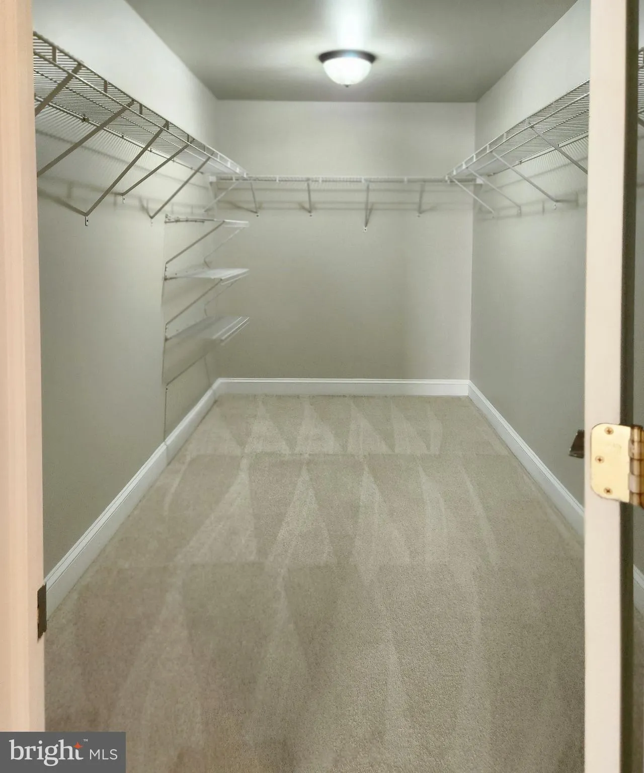 Vienna, Virginia 22180, United States, 6 Bedrooms Bedrooms, ,5 BathroomsBathrooms,Residential,Active,72