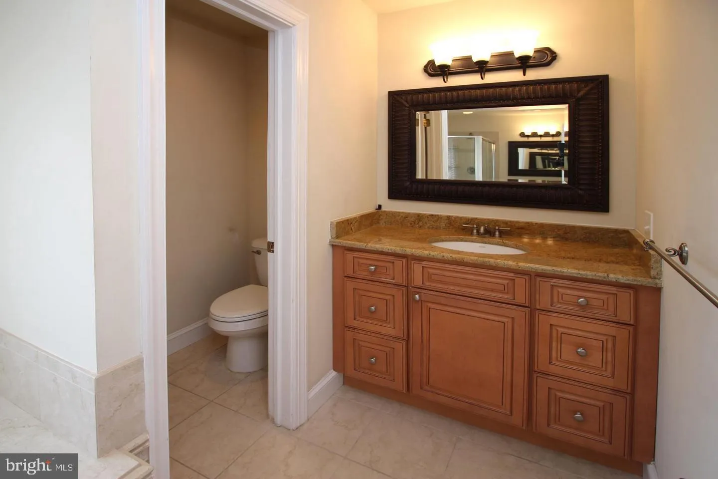 Vienna, Virginia 22180, United States, 6 Bedrooms Bedrooms, ,5 BathroomsBathrooms,Residential,Active,72