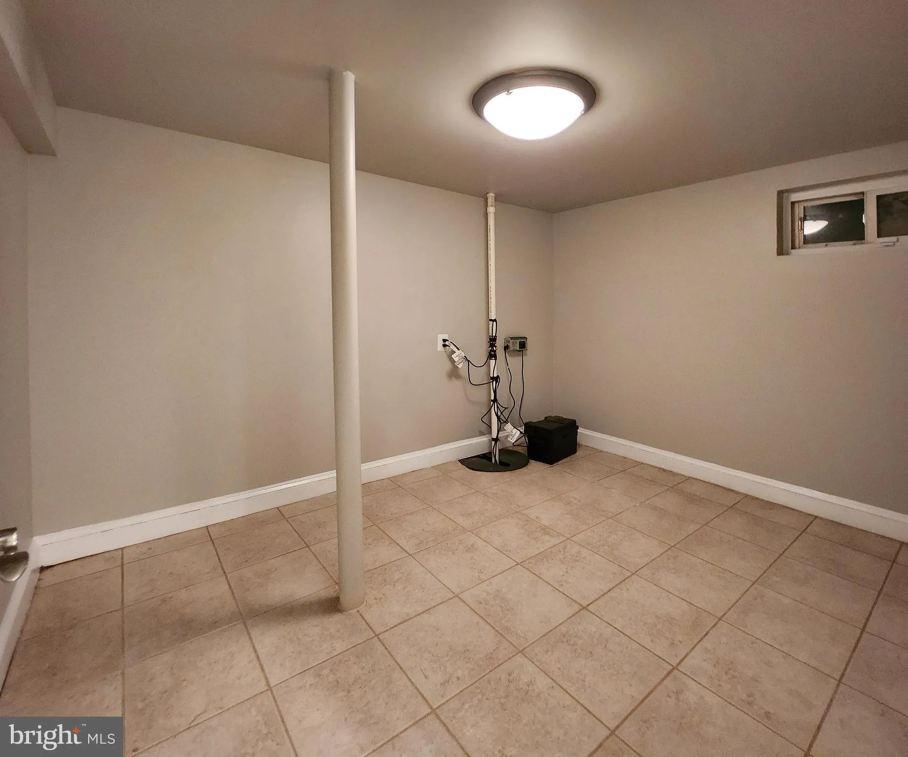 Vienna, Virginia 22180, United States, 6 Bedrooms Bedrooms, ,5 BathroomsBathrooms,Residential,Active,72