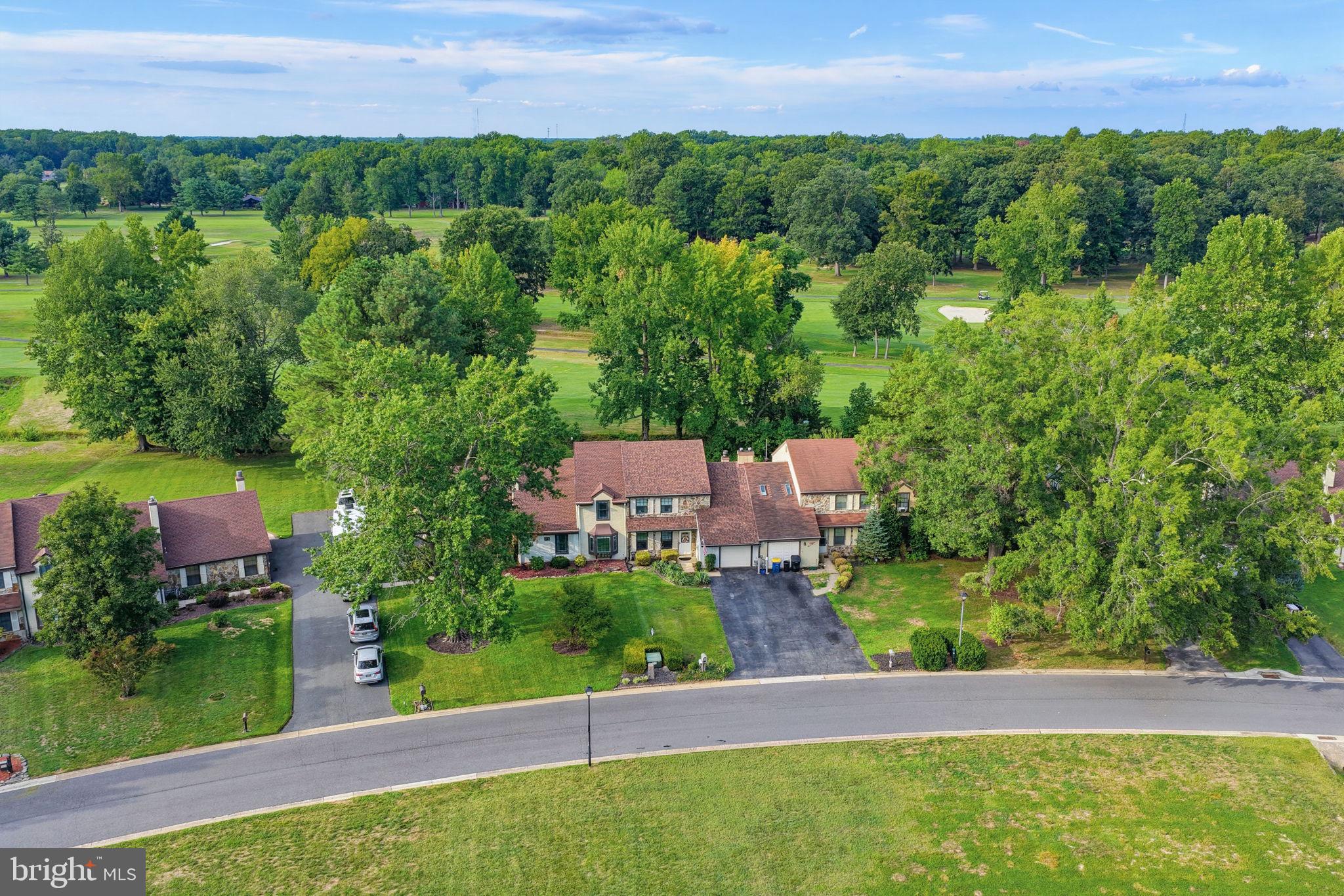25 S TURNBERRY DRIVE