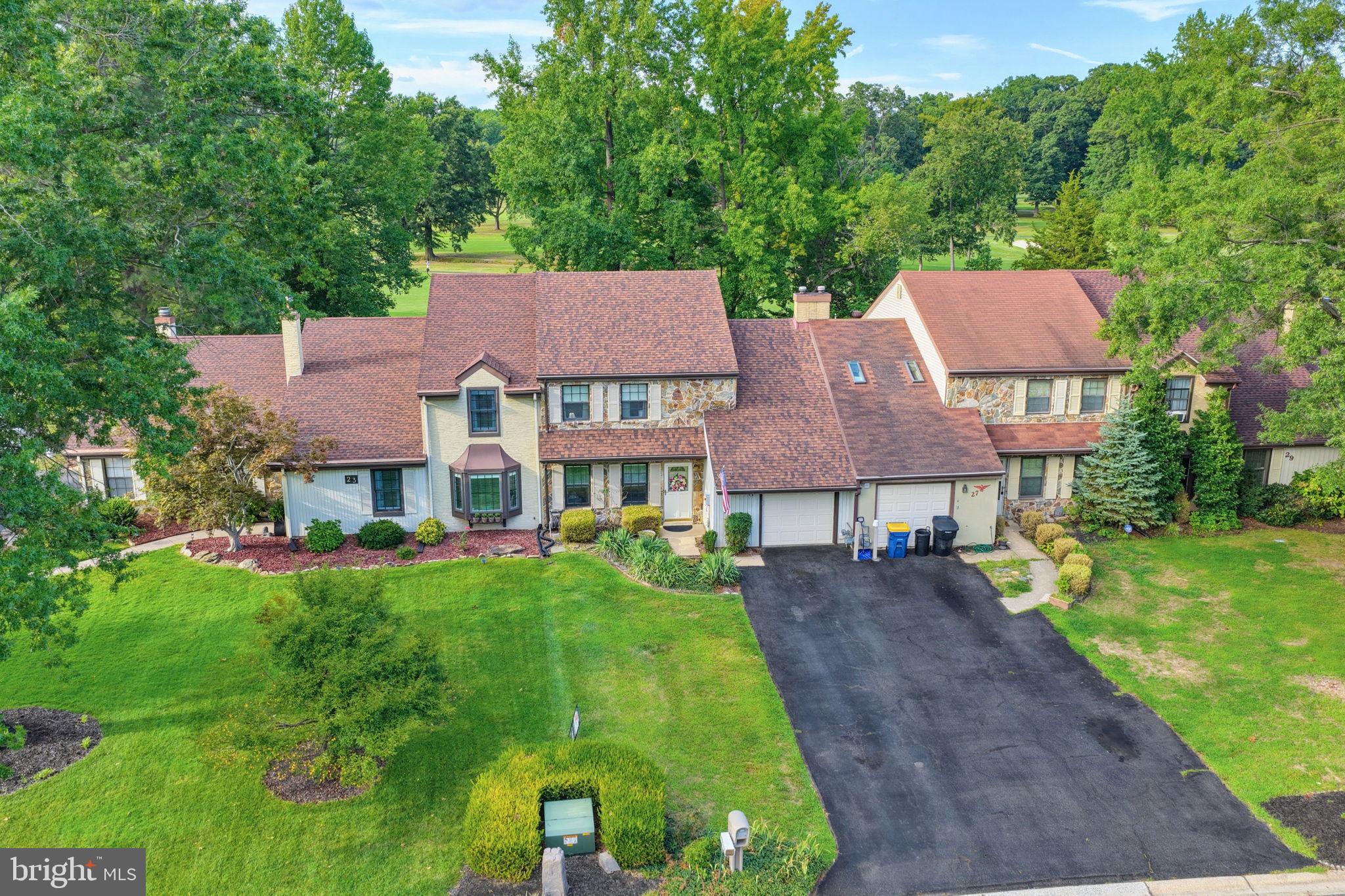 25 S TURNBERRY DRIVE