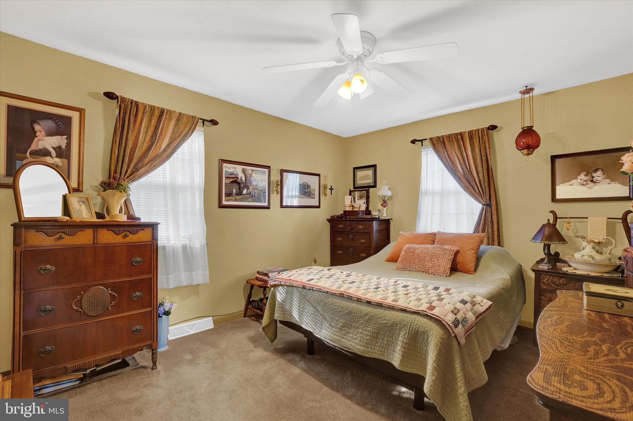 HIGHLAND MANOR - Residential