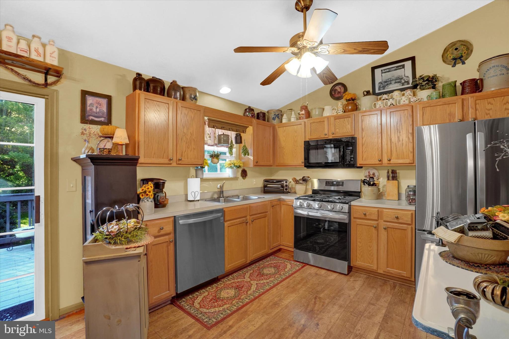 HIGHLAND MANOR - Residential