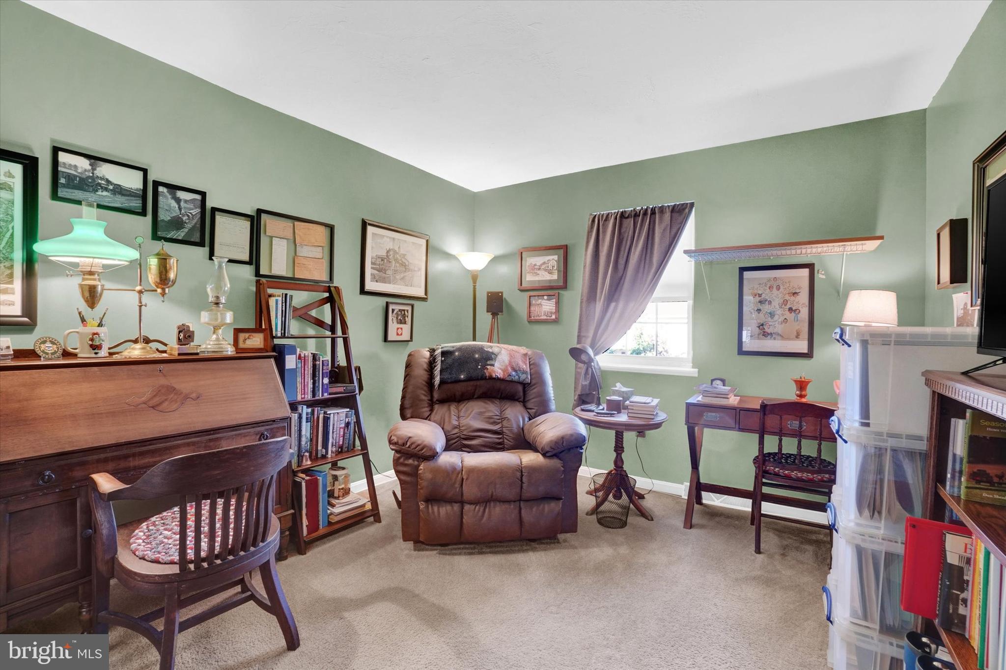 HIGHLAND MANOR - Residential