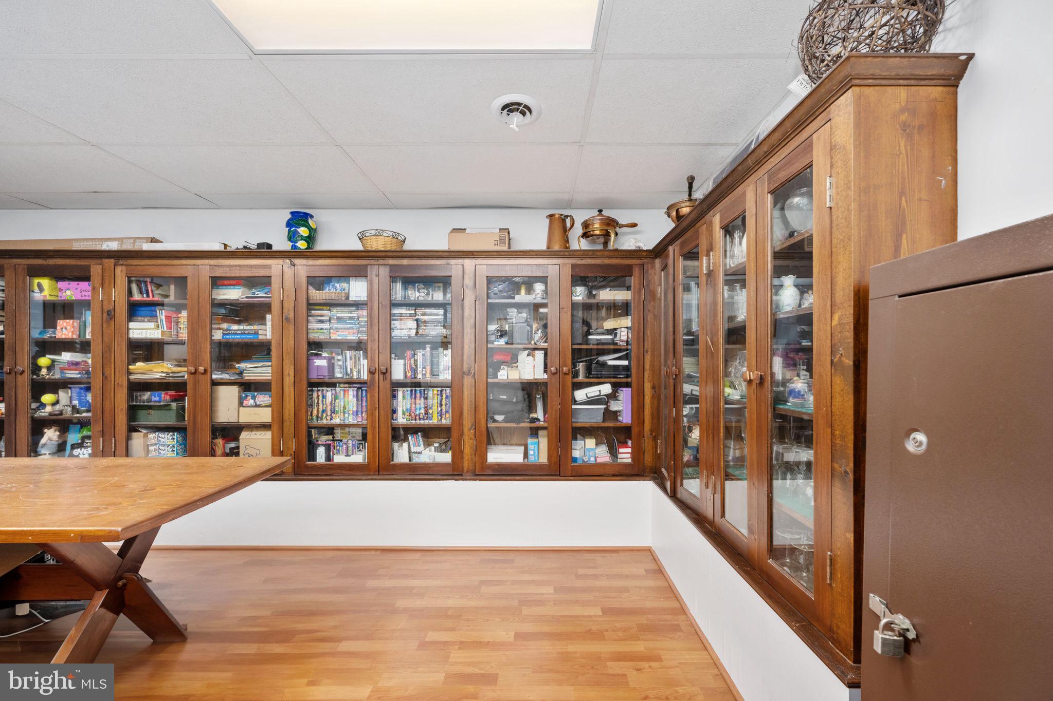 WOODLAWN - Residential