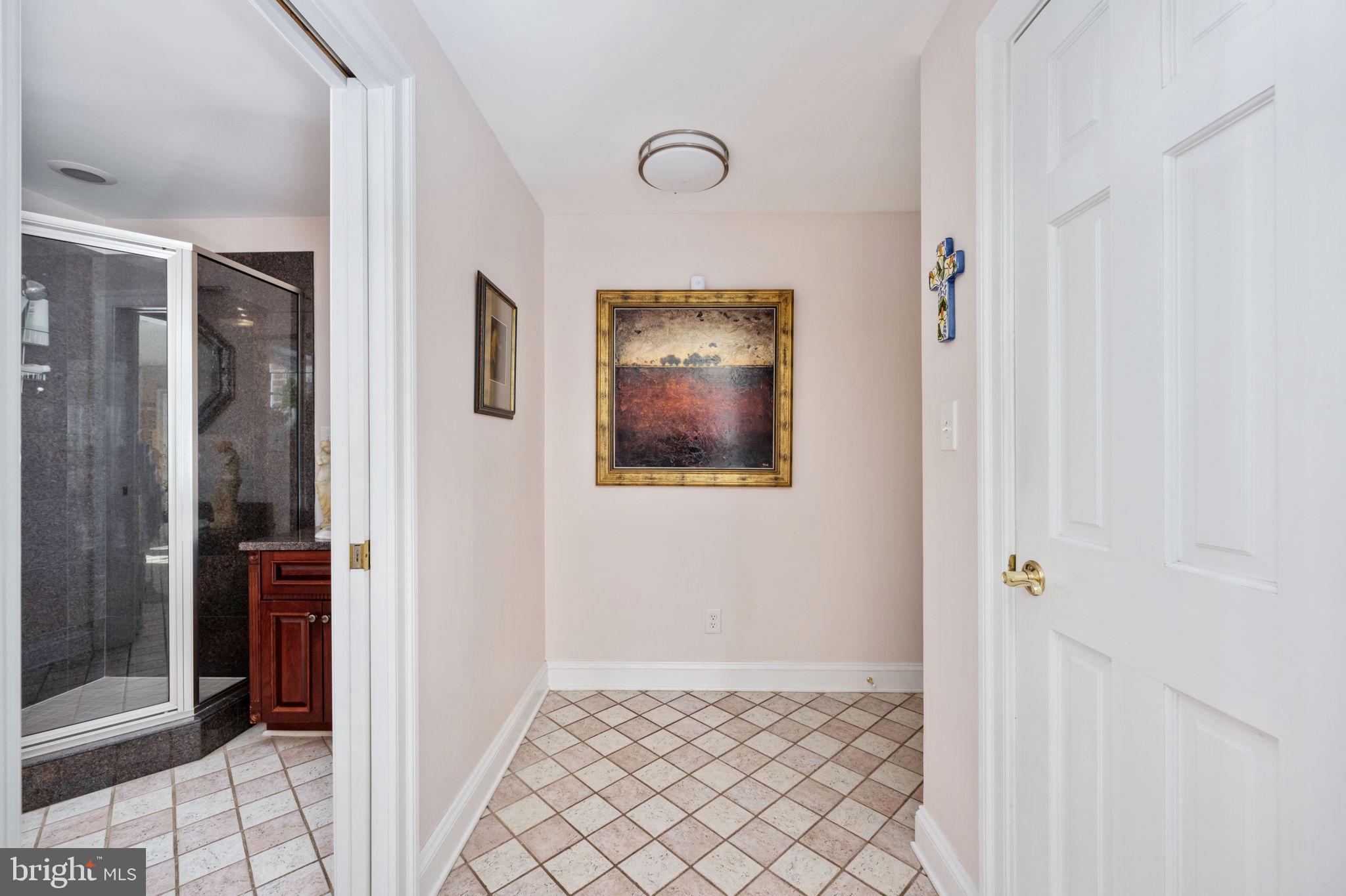 WOODLAWN - Residential