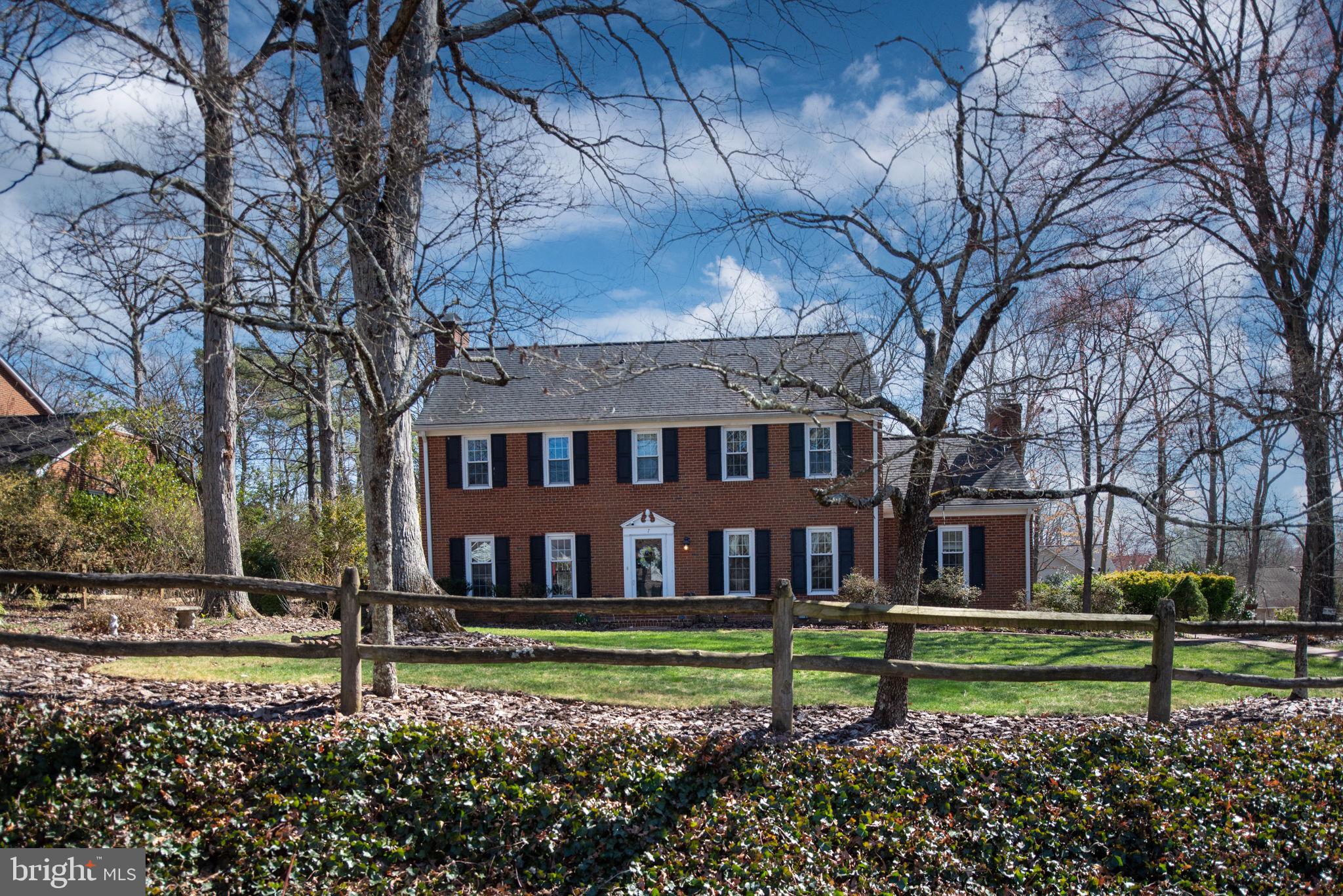 WOODLAWN - Residential