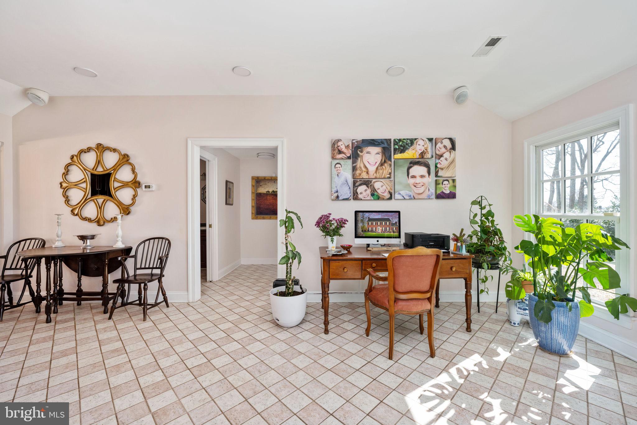 WOODLAWN - Residential