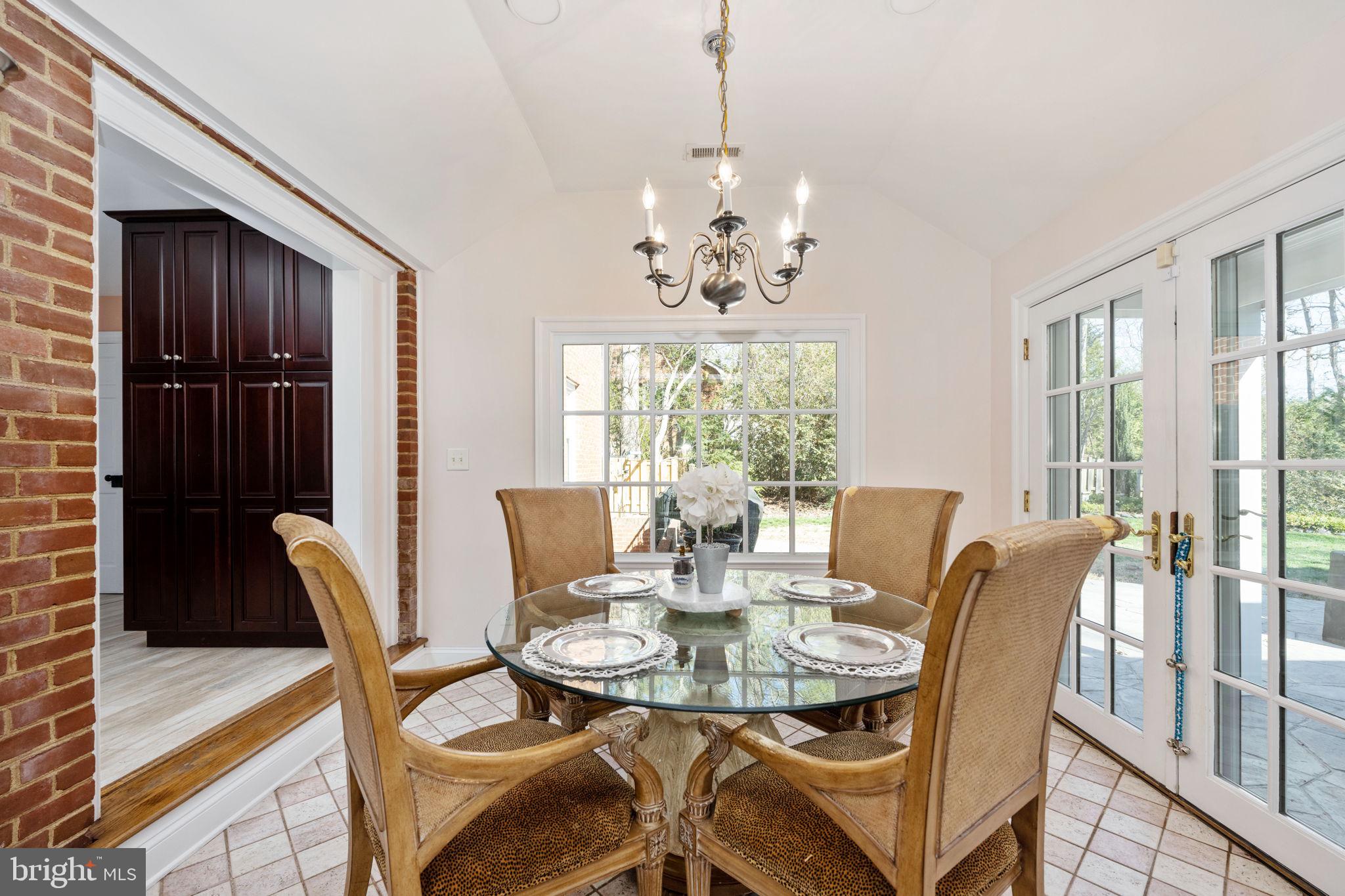 WOODLAWN - Residential