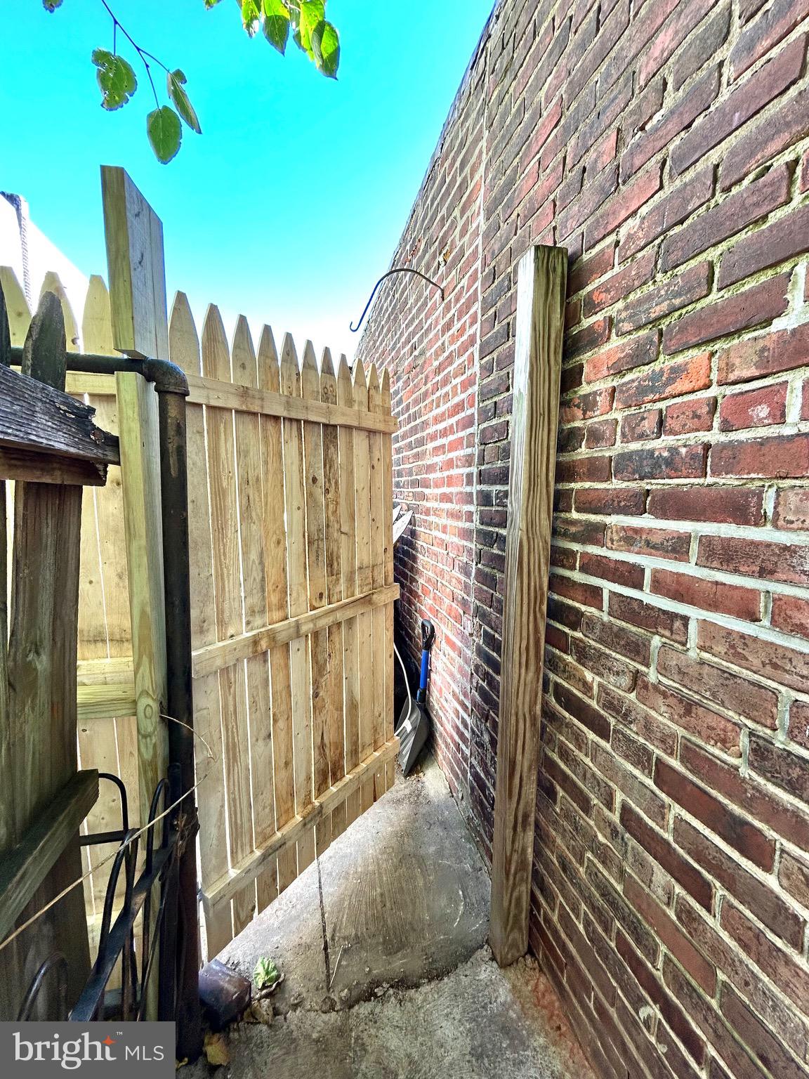 HARROWGATE - Residential