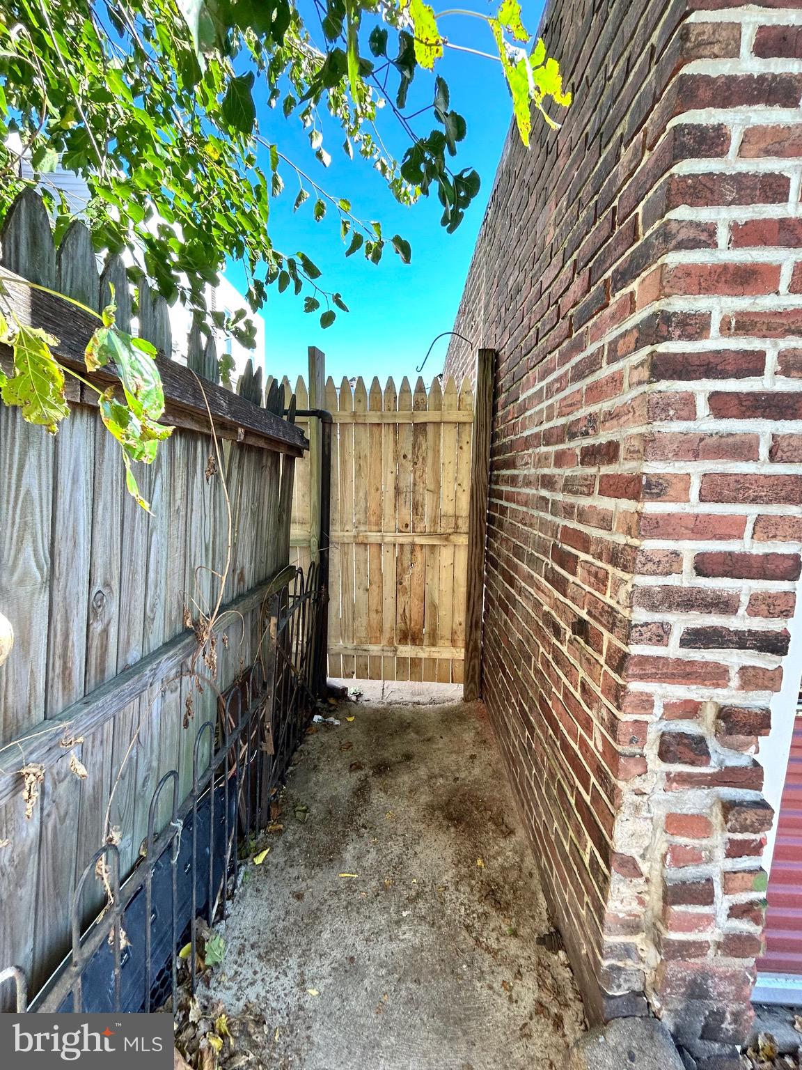 HARROWGATE - Residential