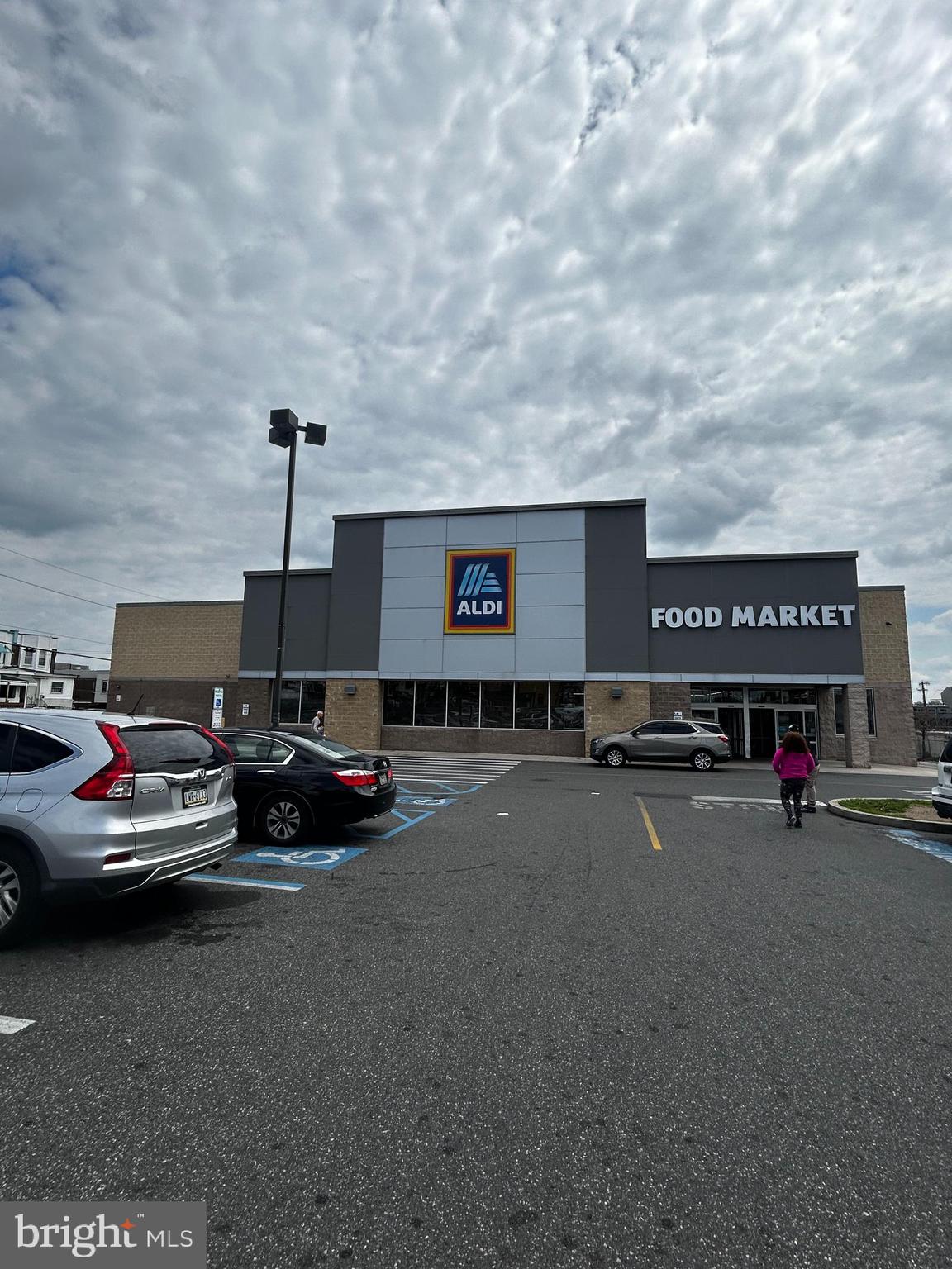 HARROWGATE - Residential