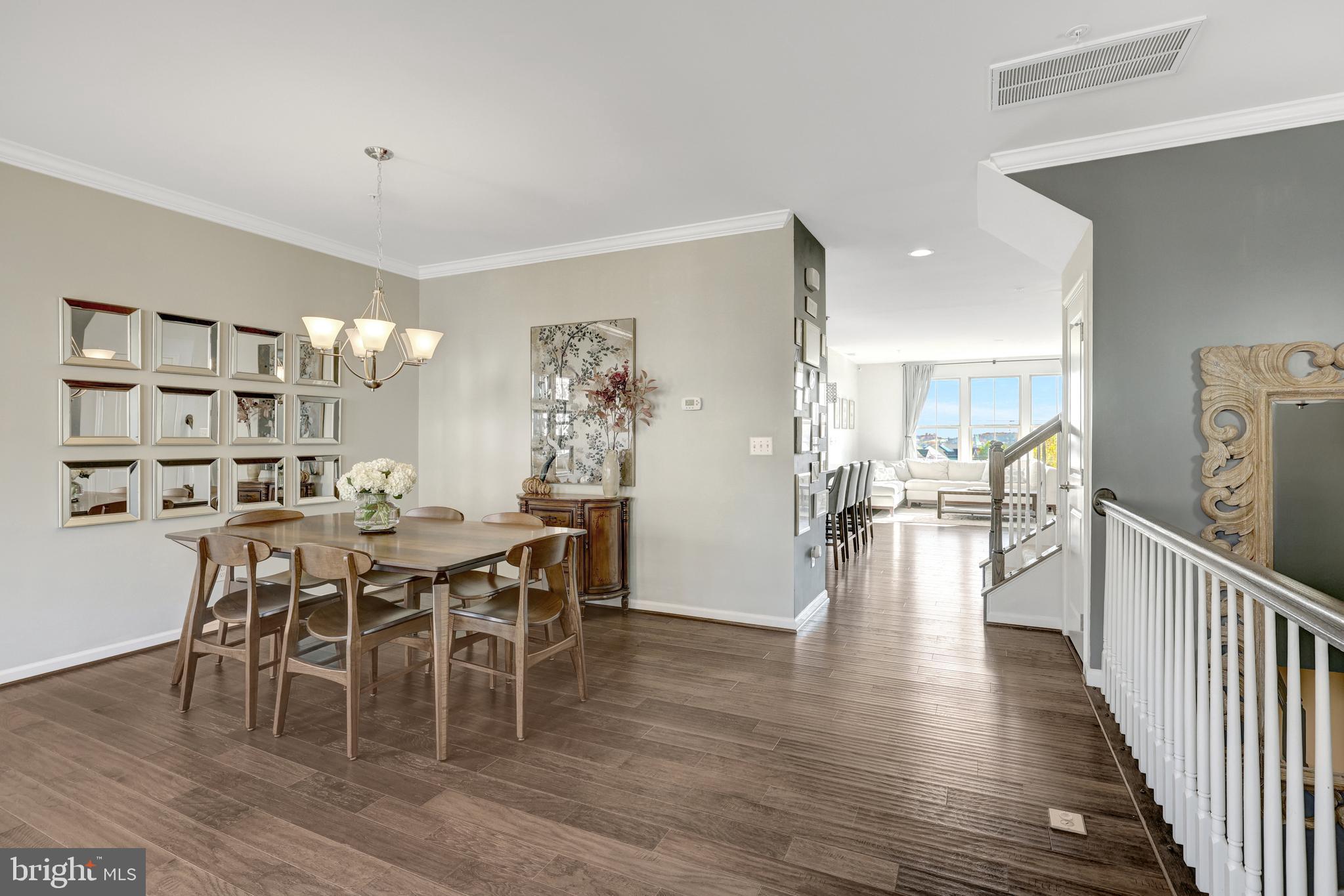 LOUDOUN CROSSING - Residential