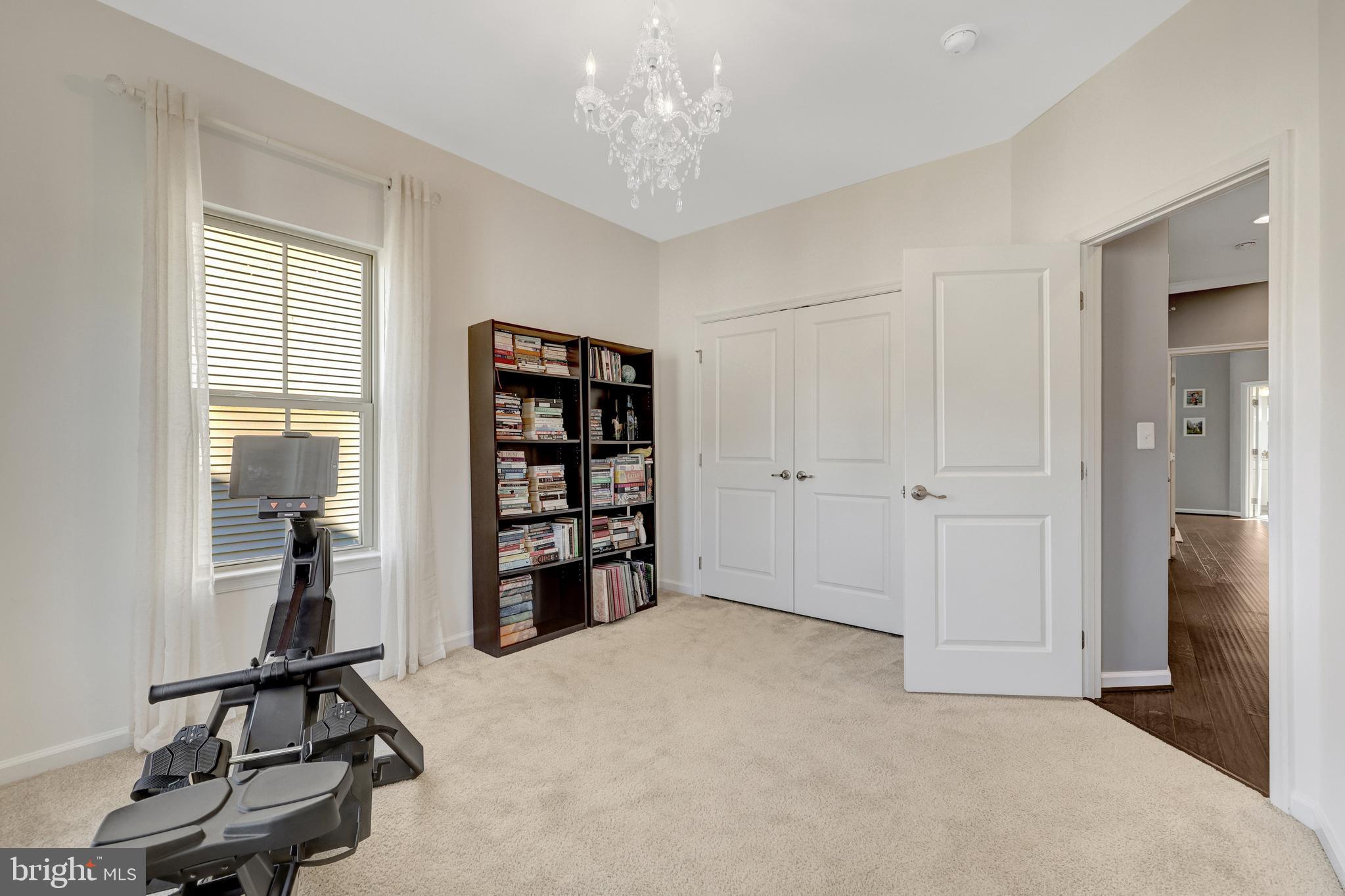 LOUDOUN CROSSING - Residential