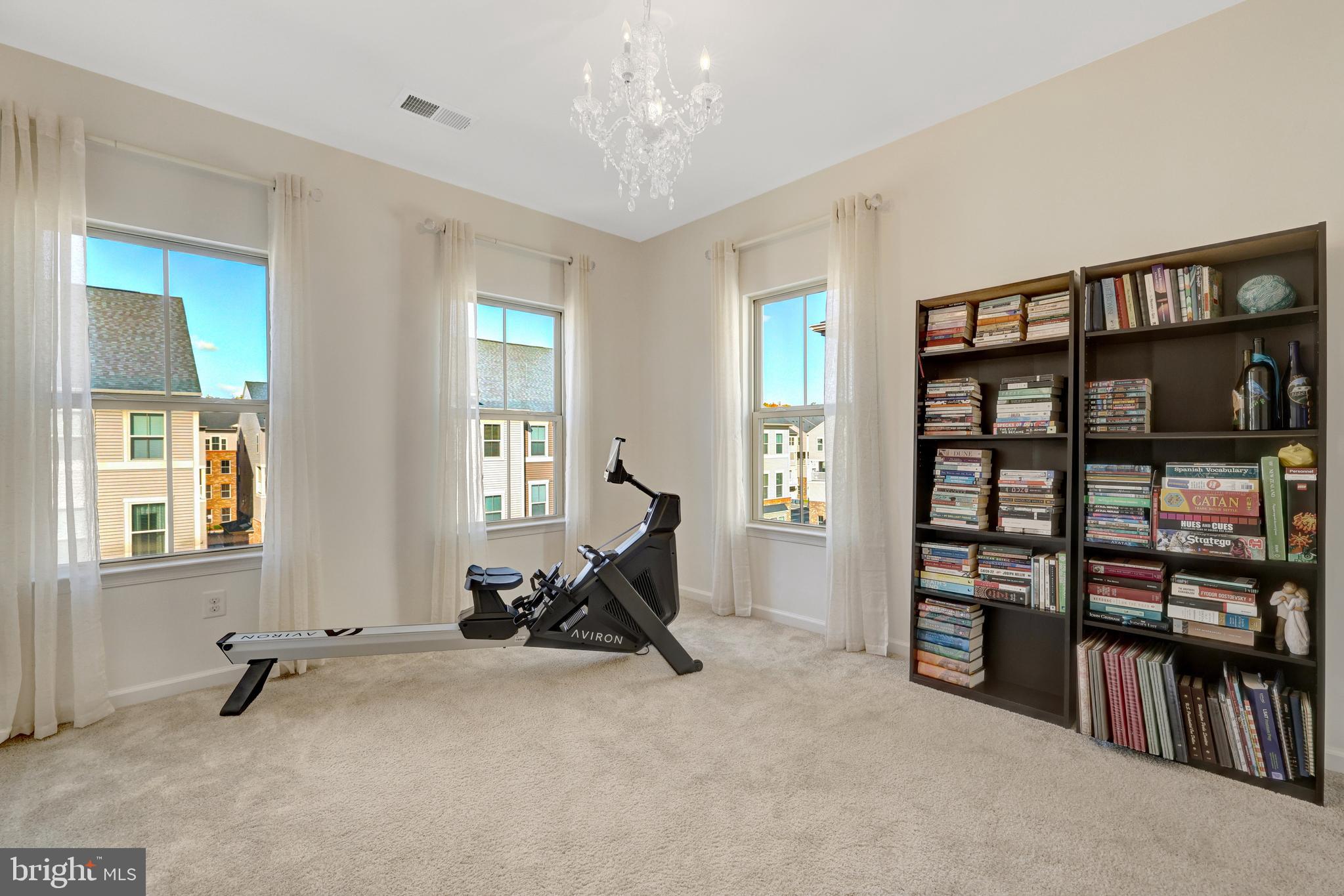 LOUDOUN CROSSING - Residential