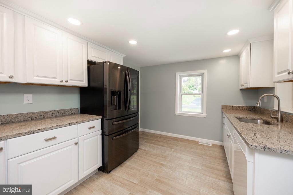 FRAZER VIEW - Residential Lease