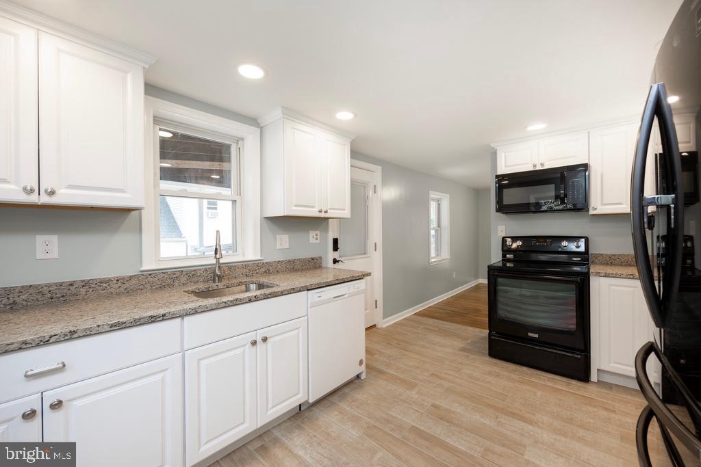 FRAZER VIEW - Residential Lease