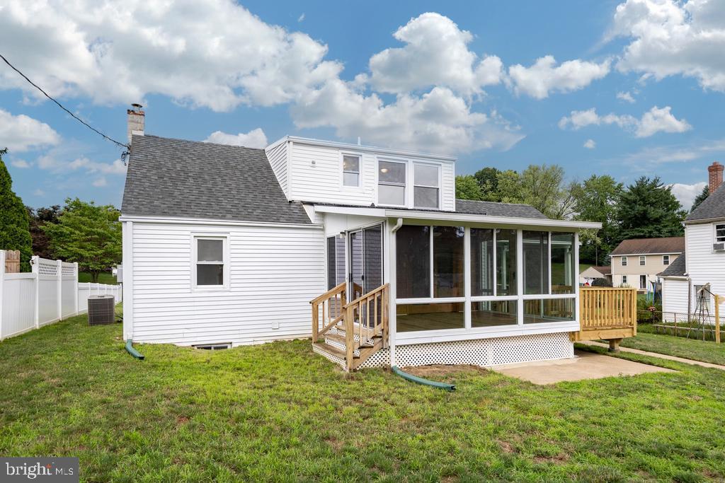 FRAZER VIEW - Residential Lease