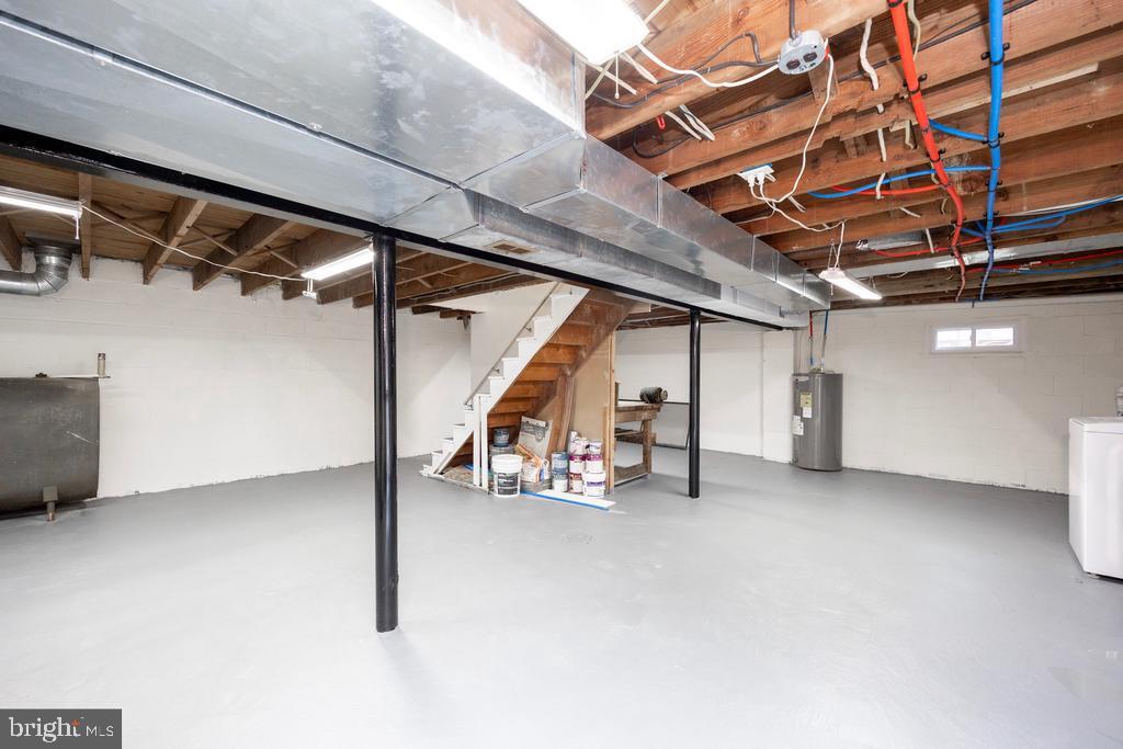 FRAZER VIEW - Residential Lease