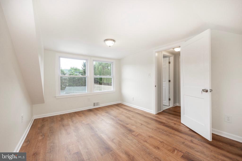 FRAZER VIEW - Residential Lease