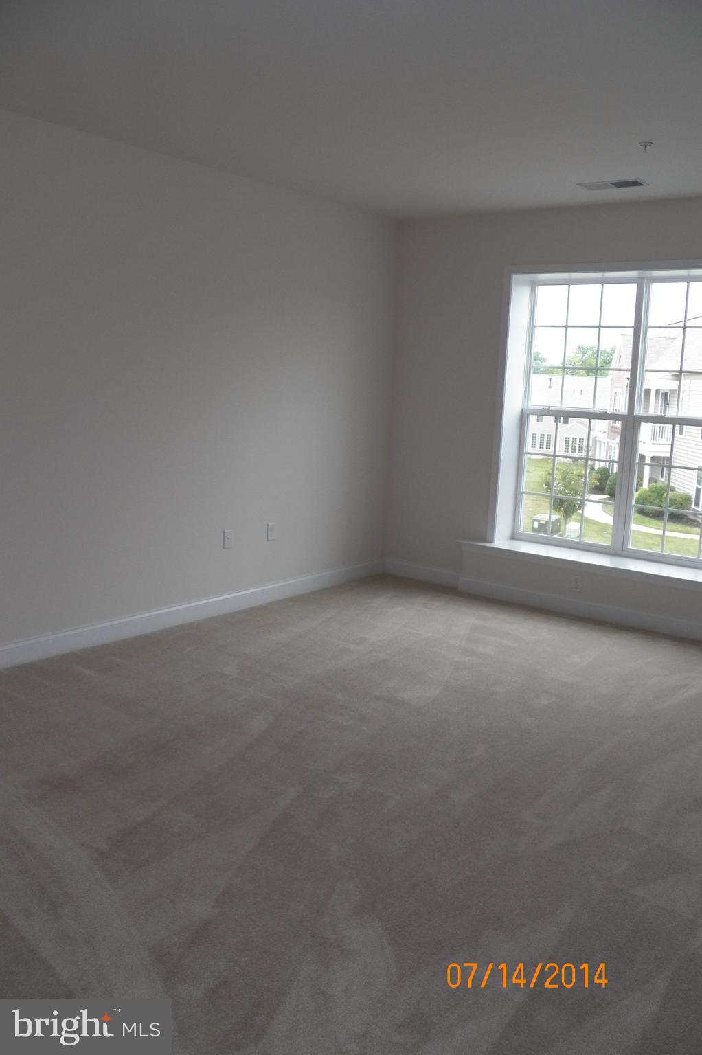 DEER RUN COMMONS - Residential Lease