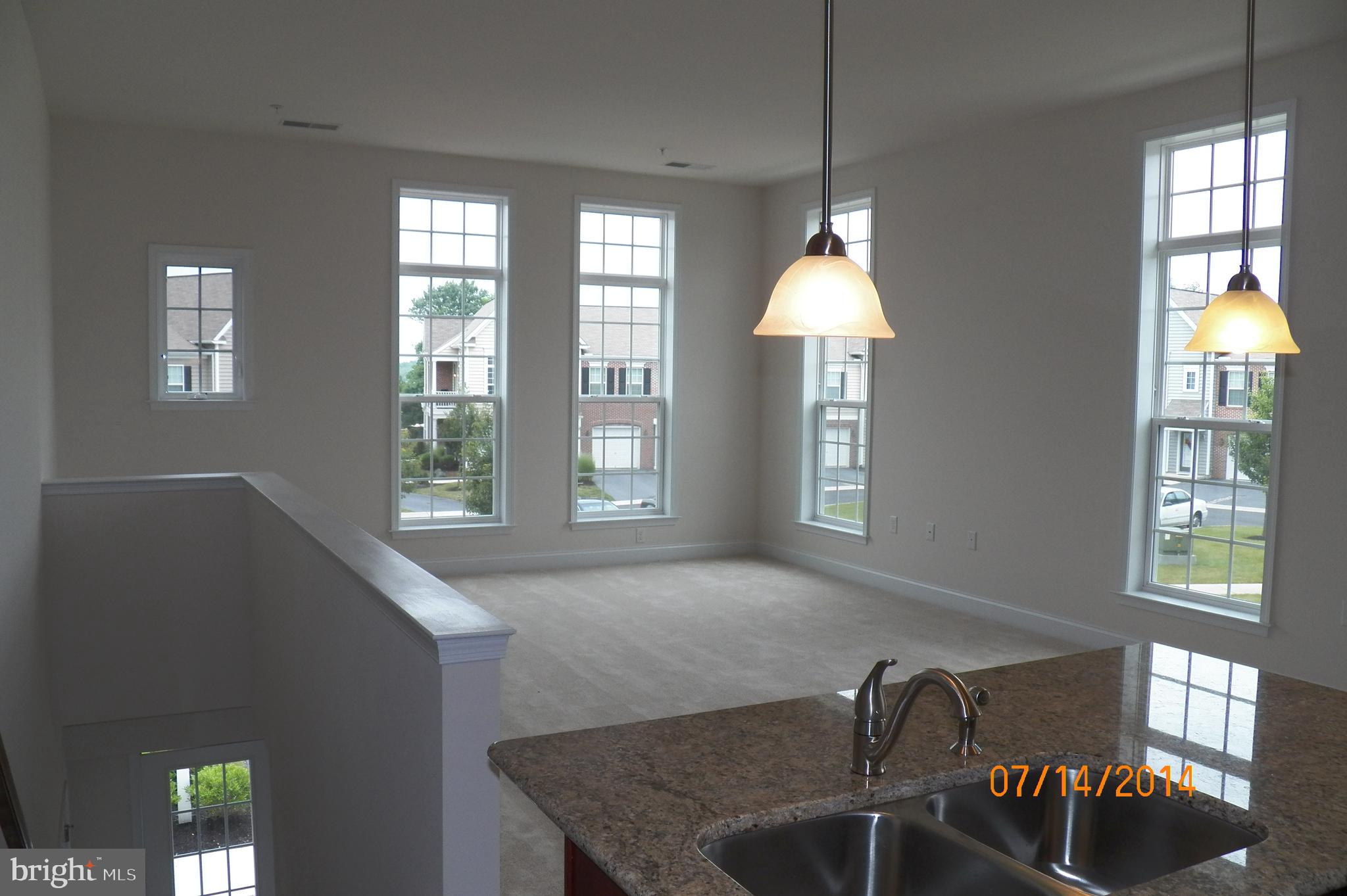 DEER RUN COMMONS - Residential Lease