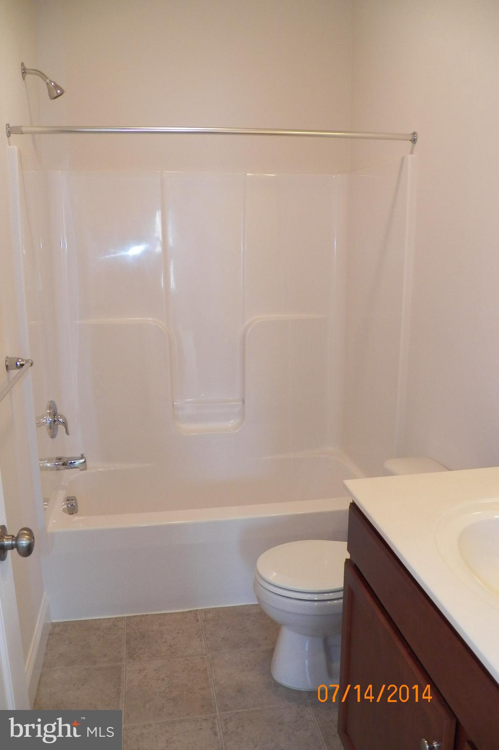 DEER RUN COMMONS - Residential Lease