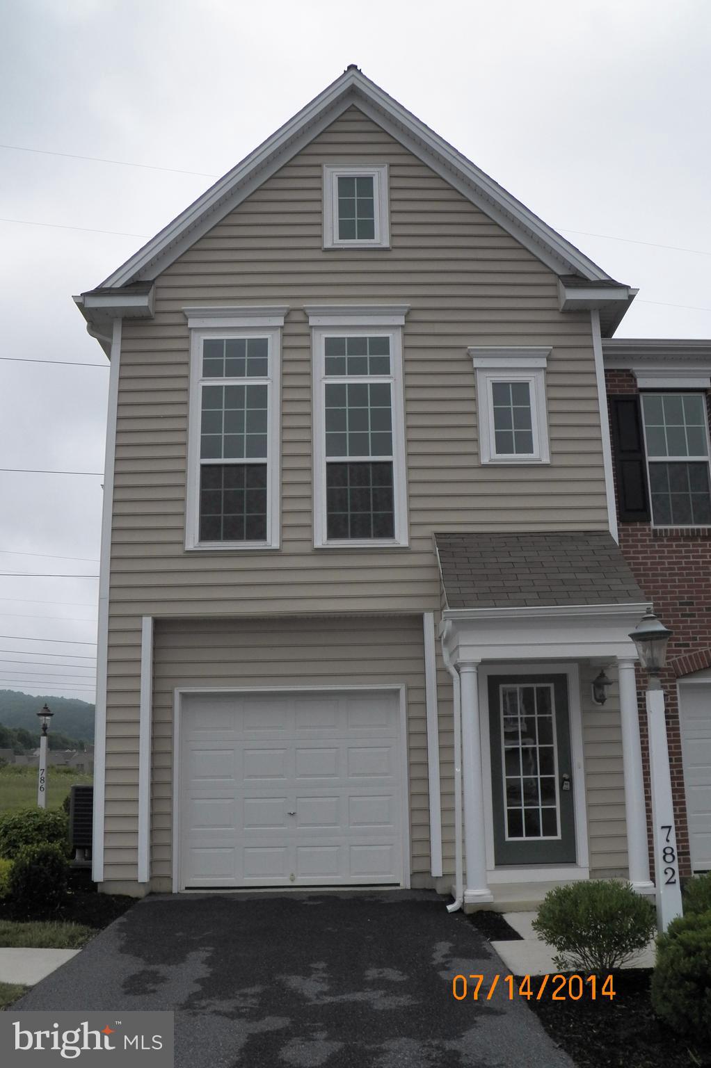 DEER RUN COMMONS - Residential Lease