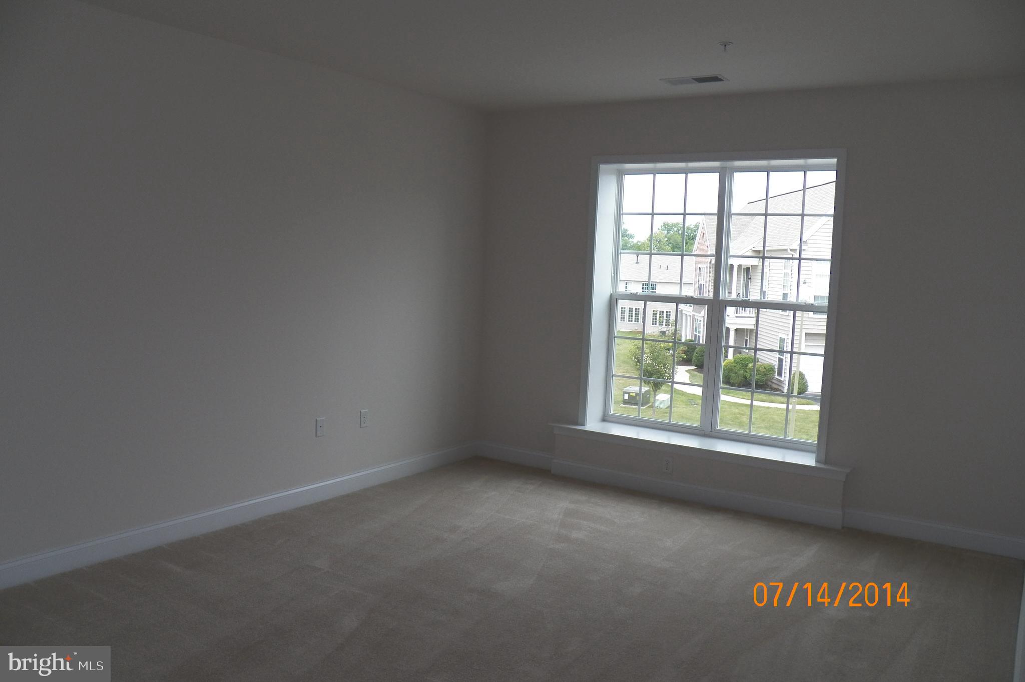 DEER RUN COMMONS - Residential Lease