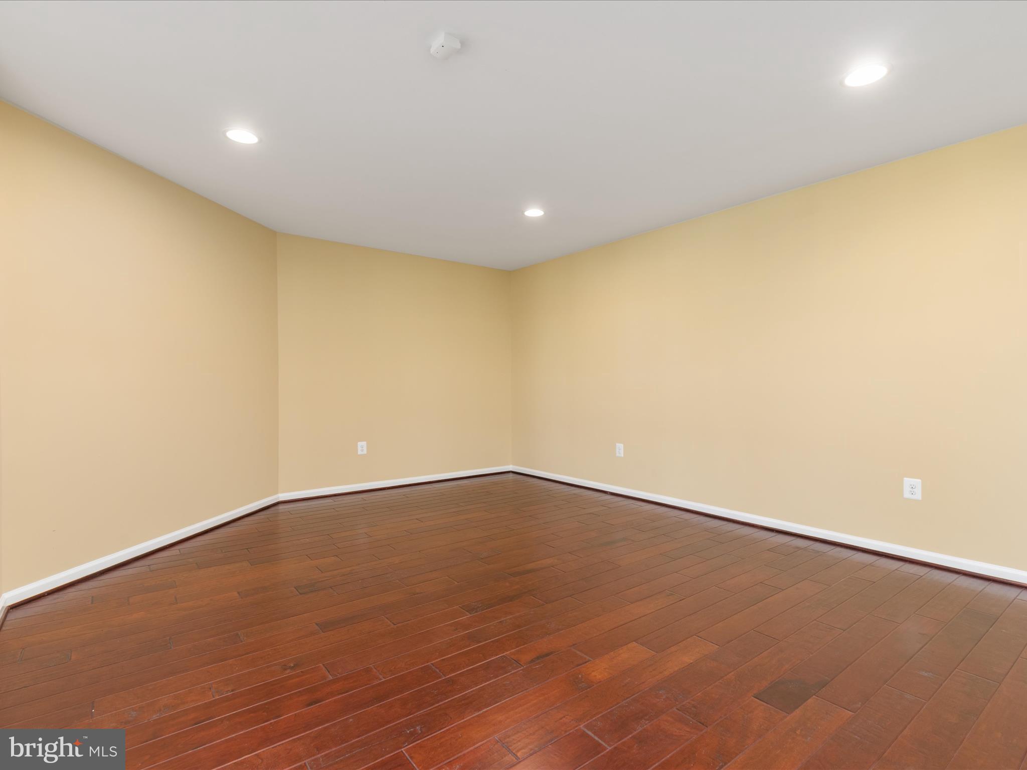 BULL RUN COUNTRY CLUB ES - Residential