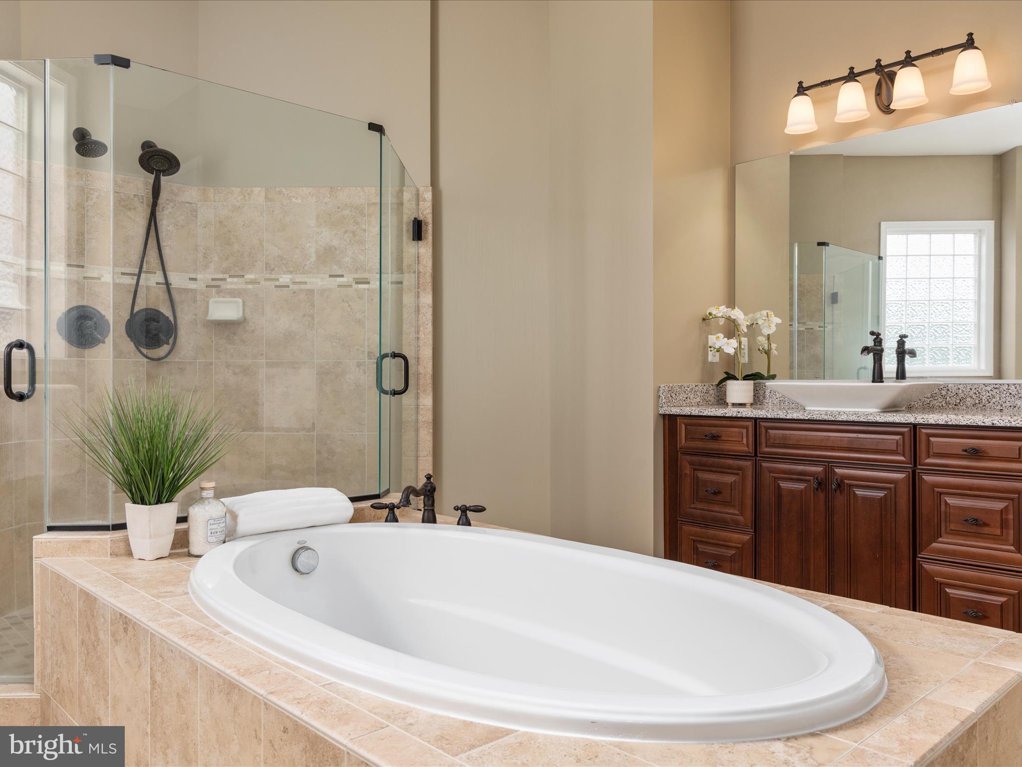 BULL RUN COUNTRY CLUB ES - Residential