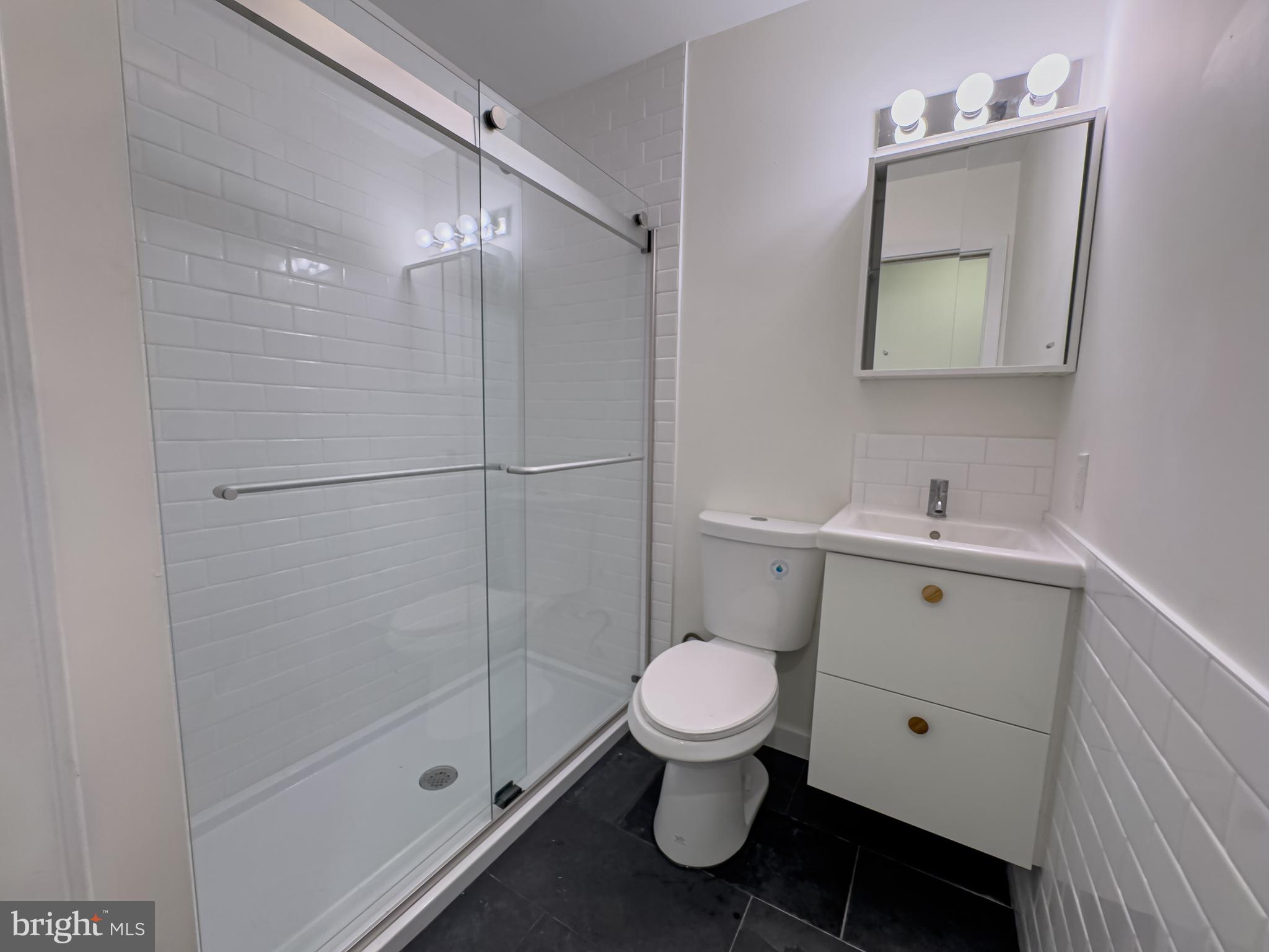 FAIRMOUNT - Residential Lease