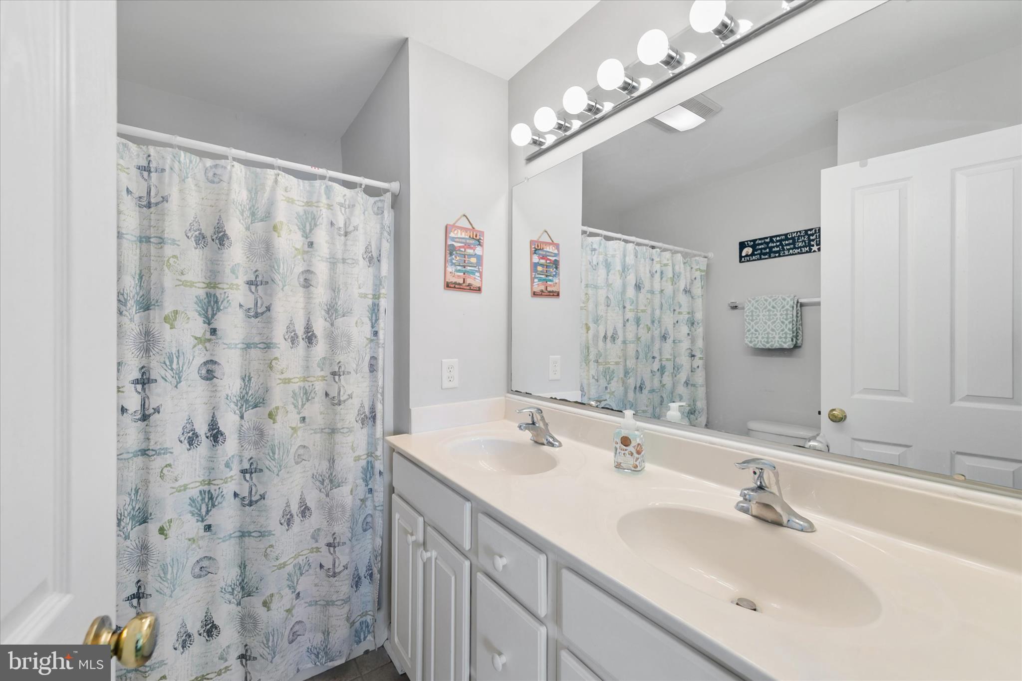 BELLA VISTA TOWNHOMES - Residential