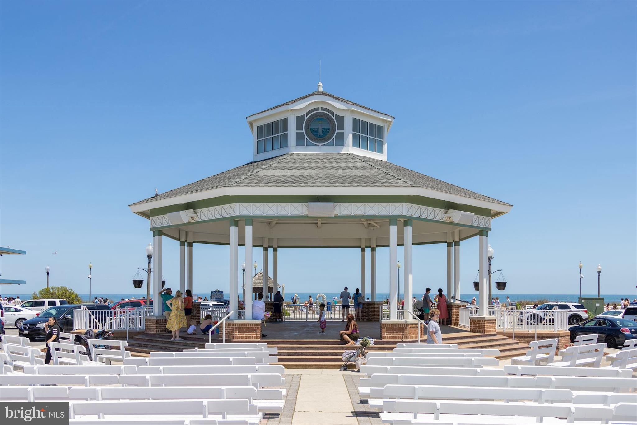 BELLA VISTA TOWNHOMES - Residential