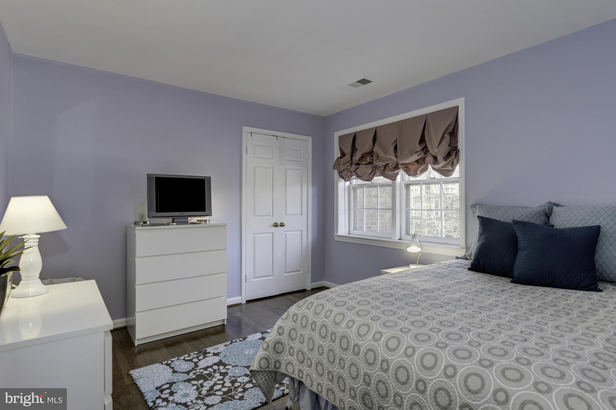 RIVER FALLS - Residential