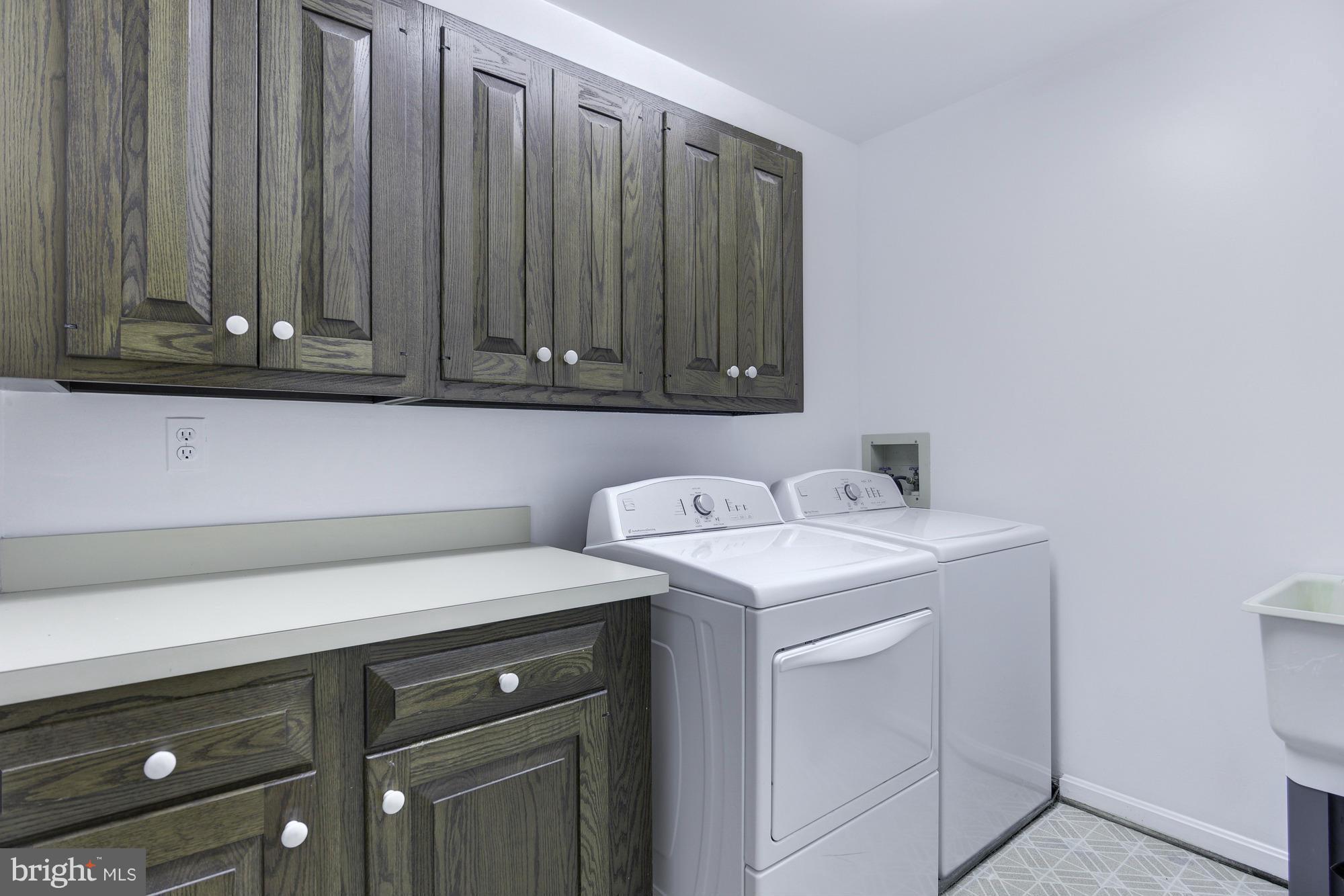 RIVER FALLS - Residential