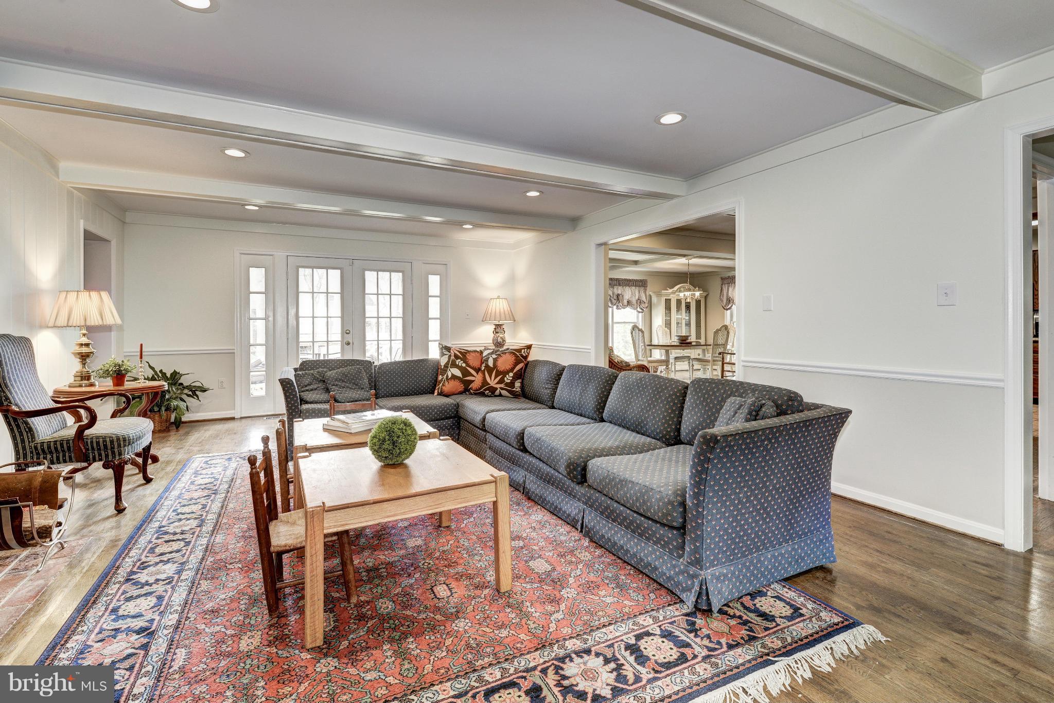 RIVER FALLS - Residential