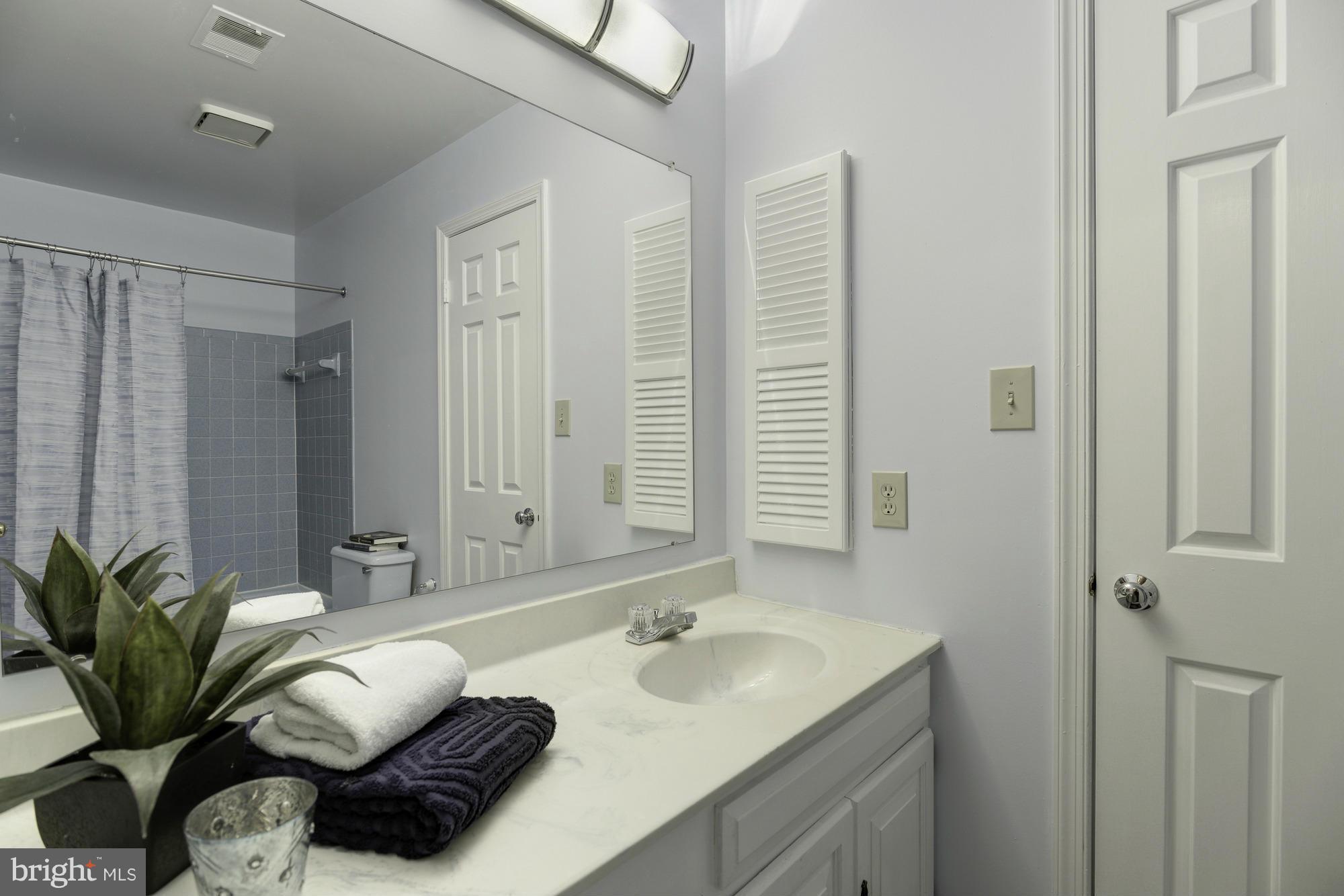 RIVER FALLS - Residential